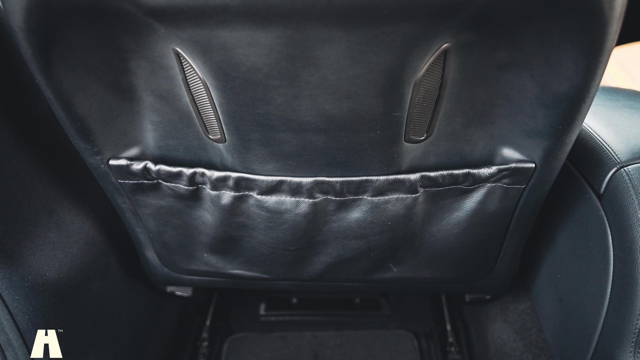 Interior image of 2008 Mercedes-Benz CLS 63 AMG (70)