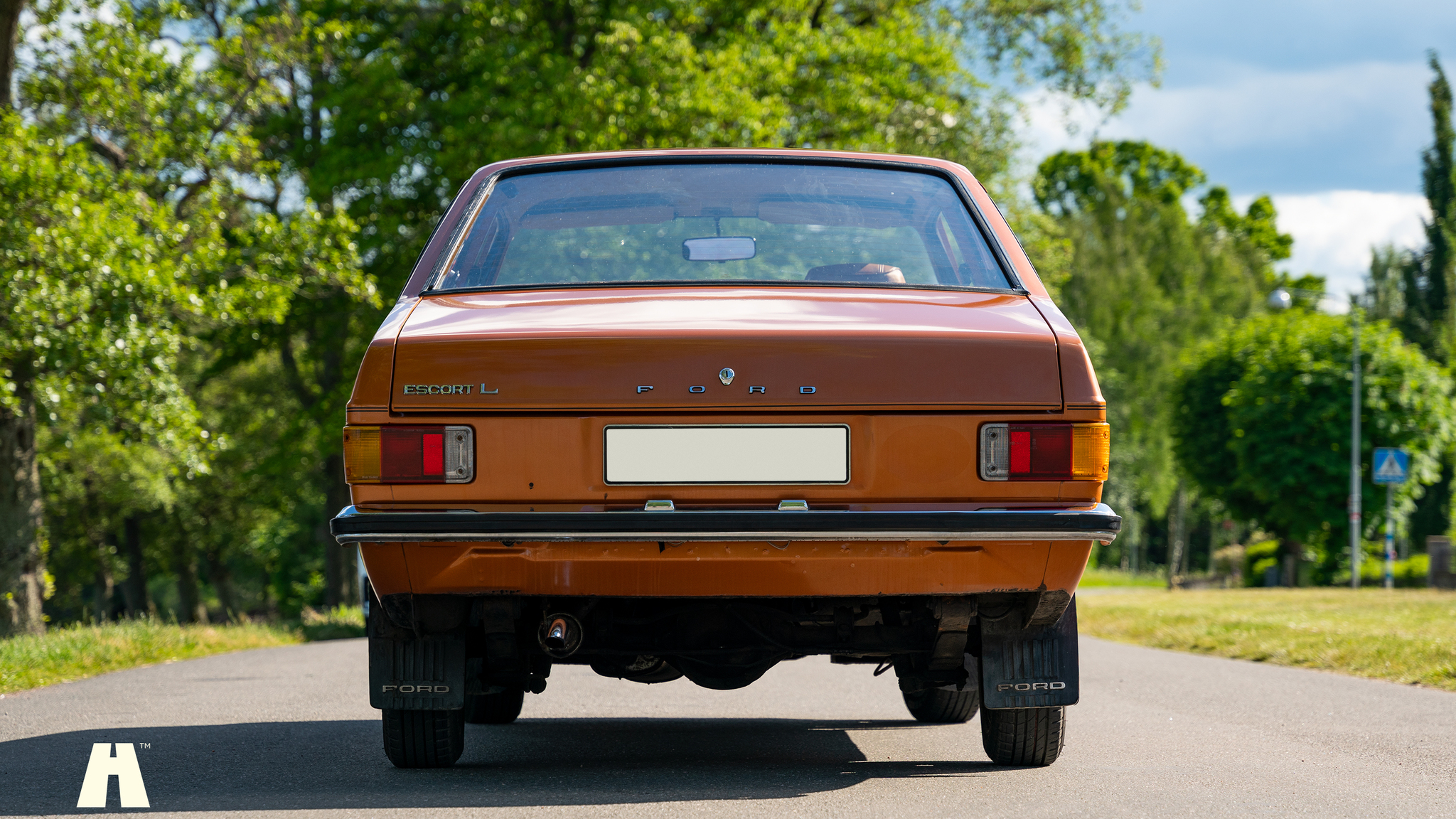 Exterior image of 1975 Ford Escort MARK II  (6)