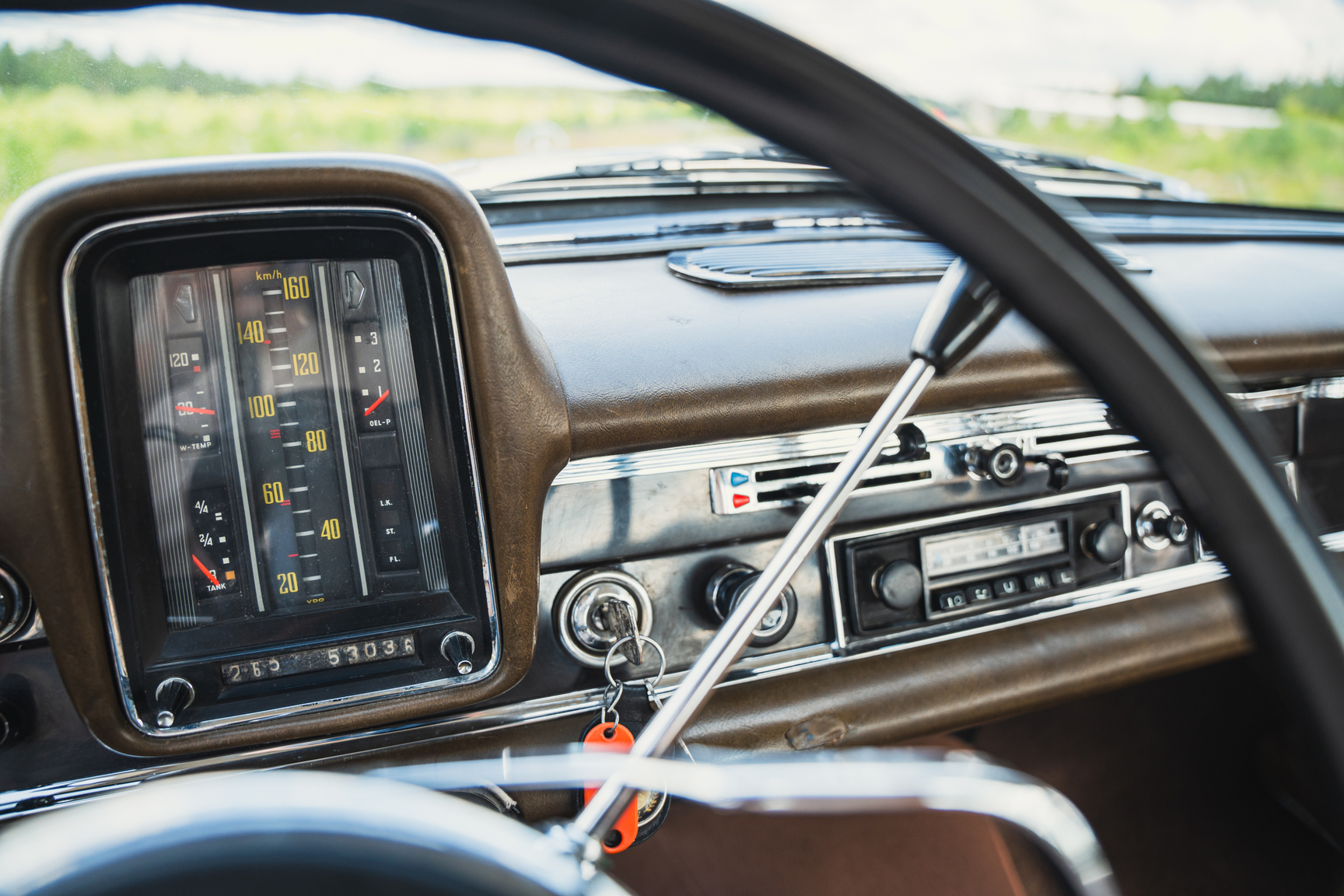 Innenraumfoto von 1966 Mercedes-Benz 200 D "Heckflosse"