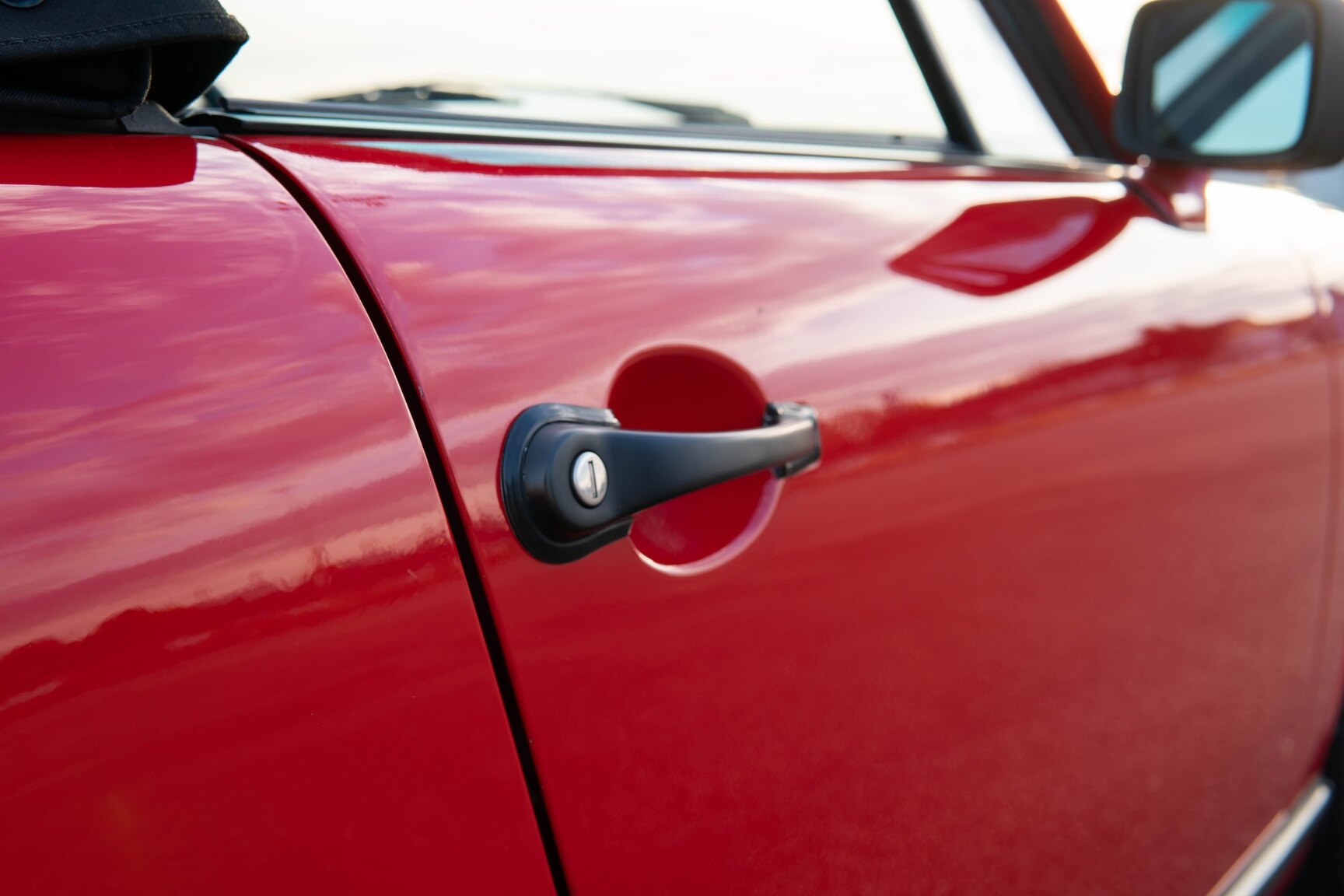 Exteriörbild på 1987 Porsche 911 Carrera Cab 3.2