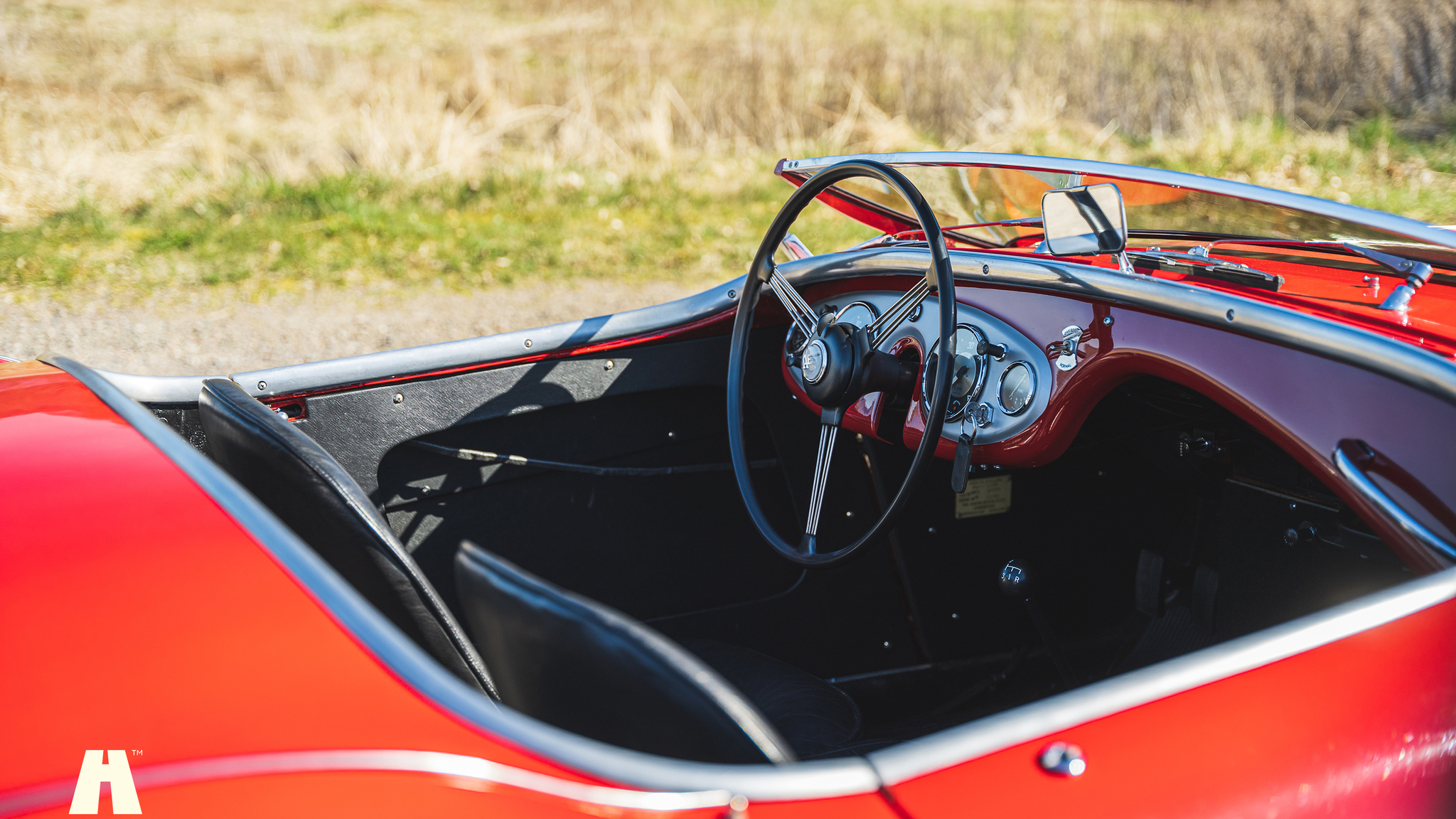 Interior image of 1954 Austin Healey 100 BN1 (3)
