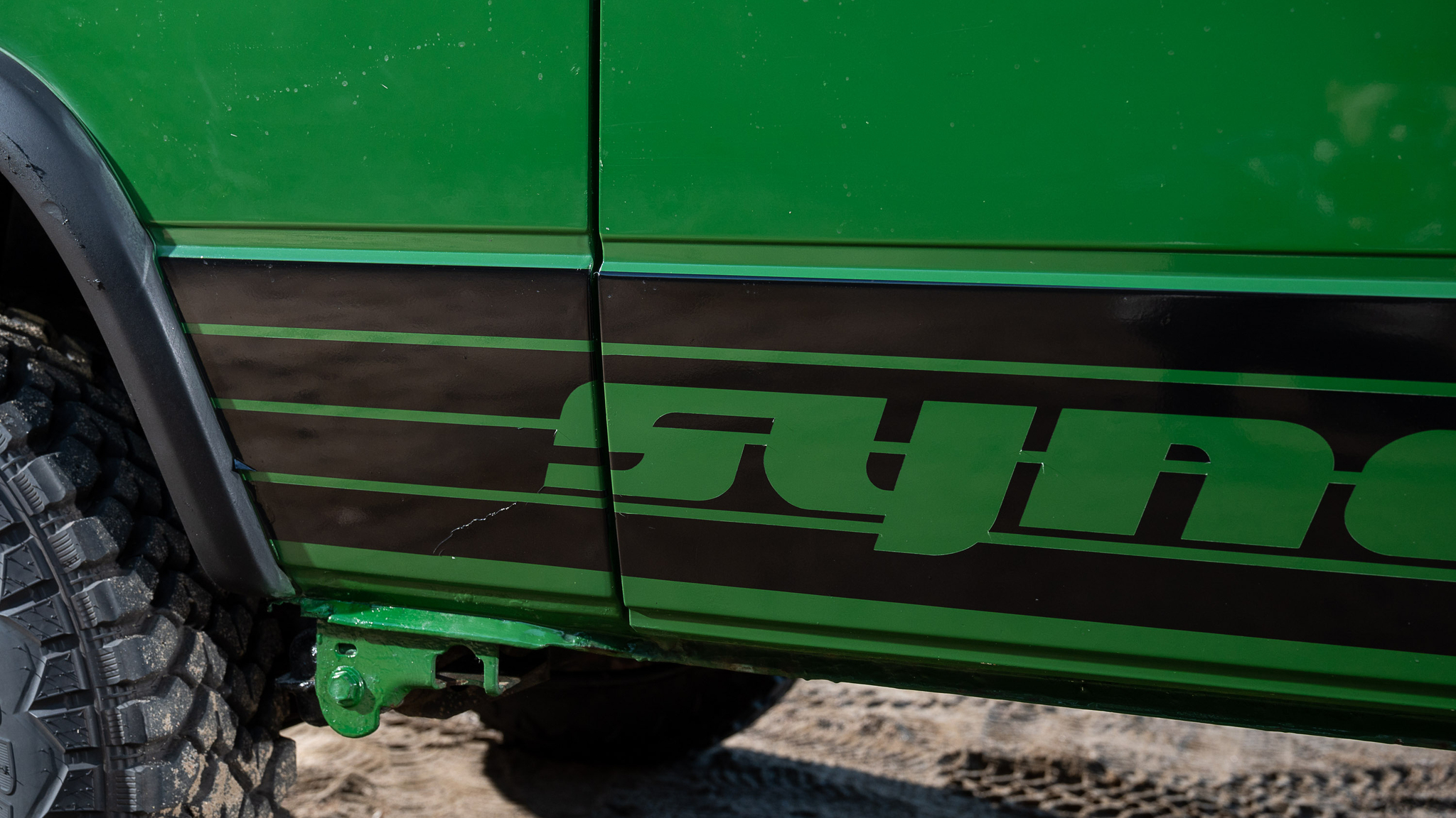 Exterior image of 1992 Volkswagen T3 Kombi Syncro 16" Westfalia