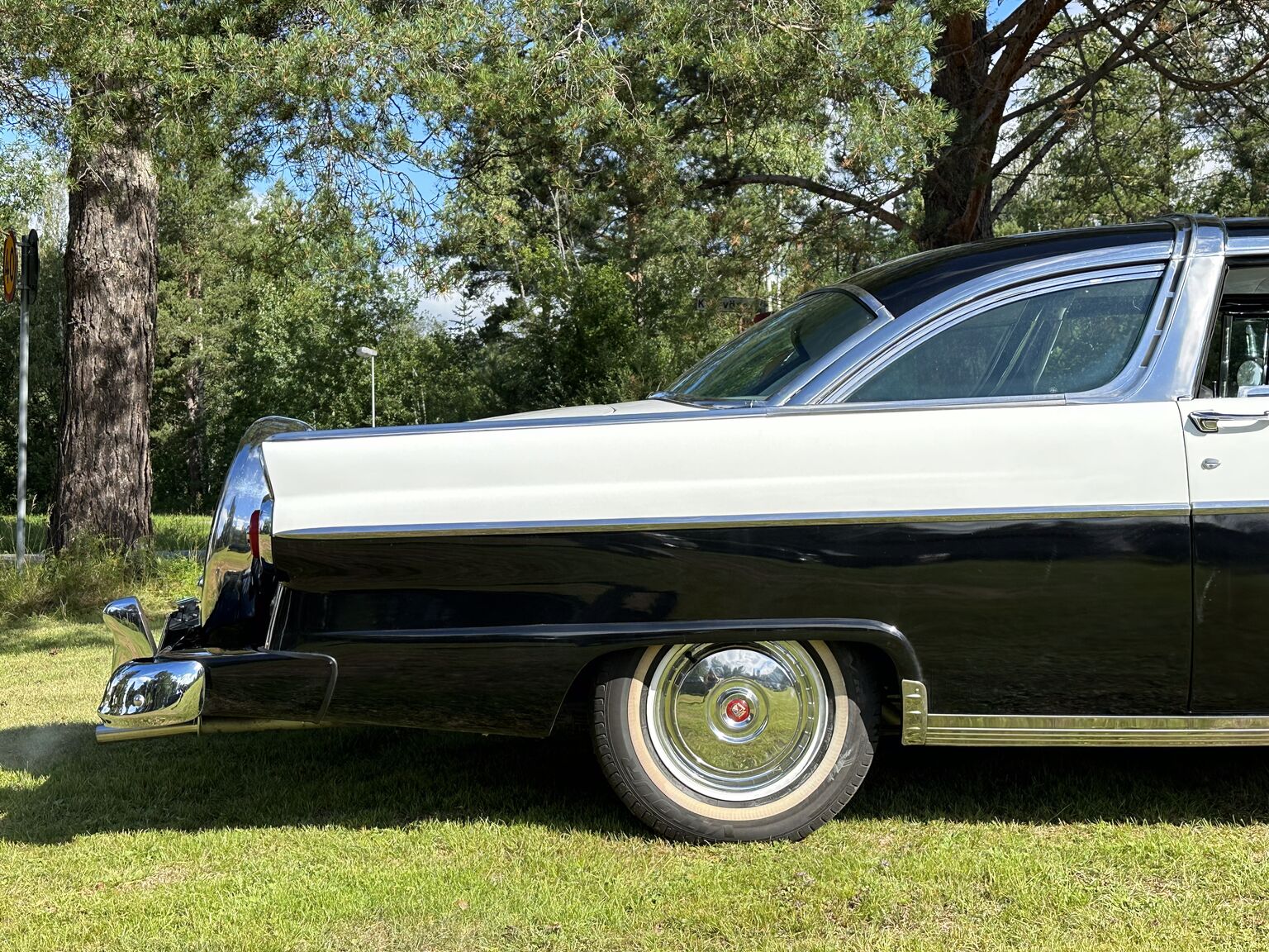 Exteriörbild på 1955 Ford Fairlane Crown Victoria