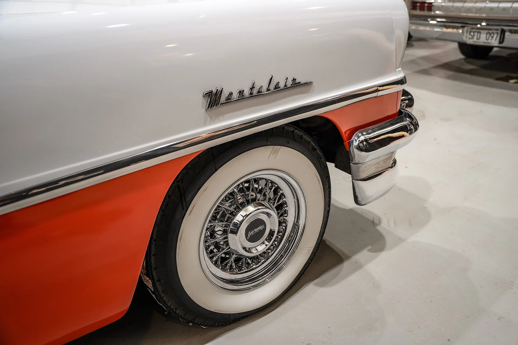 Exteriörbild på 1956 Mercury Montclair Sport Sedan (15)