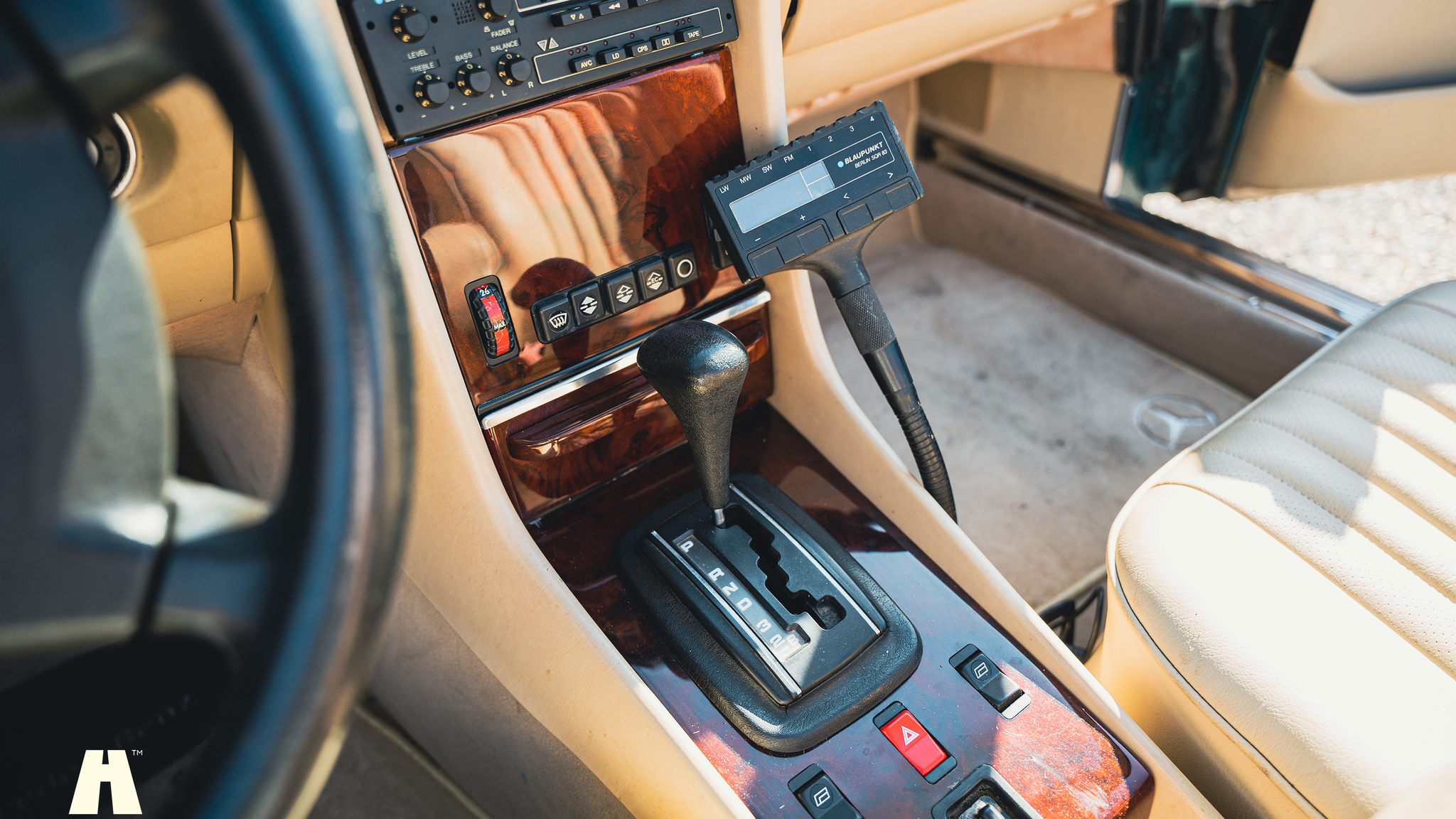 Innenraumfoto von 1985 Mercedes-Benz 380 SL