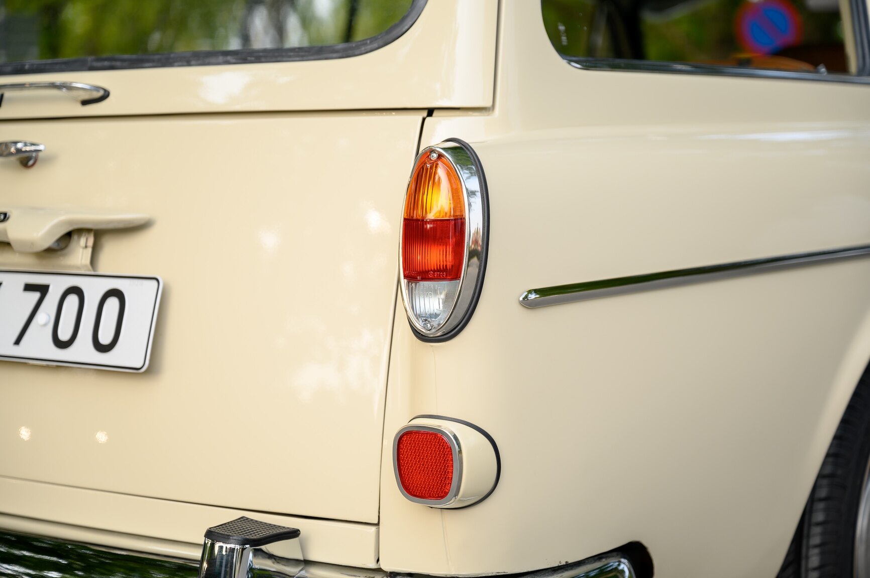 Exterior image of 1968 Amazon Herrgårdsvagn