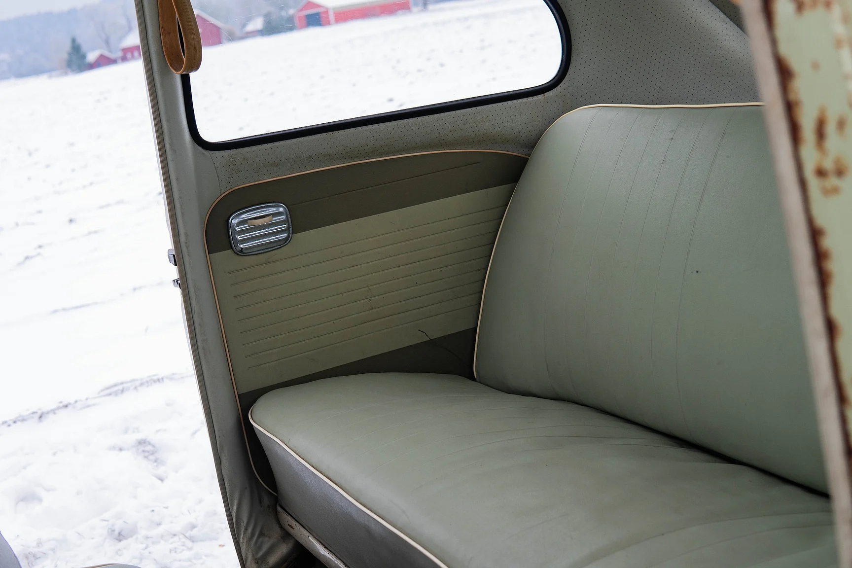 Interior image of 1959 Volkswagen 1200 (32)