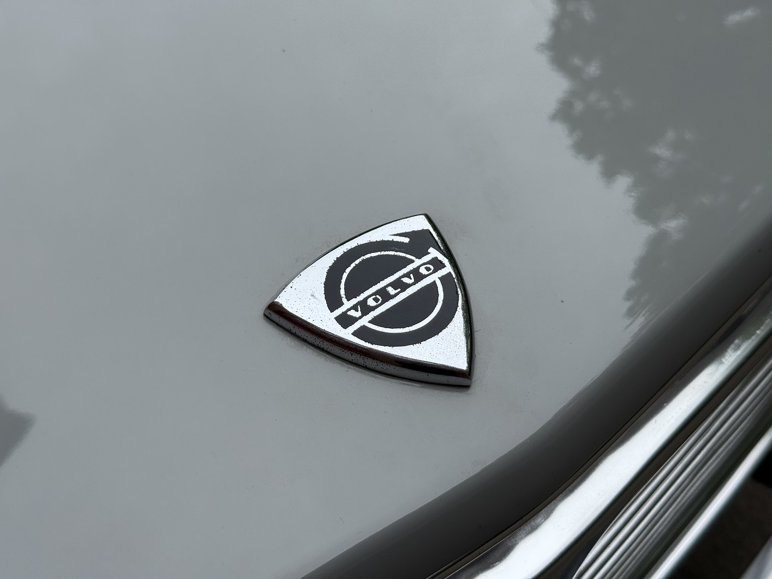 Exterior image of 1970 Volvo 142 Automatic