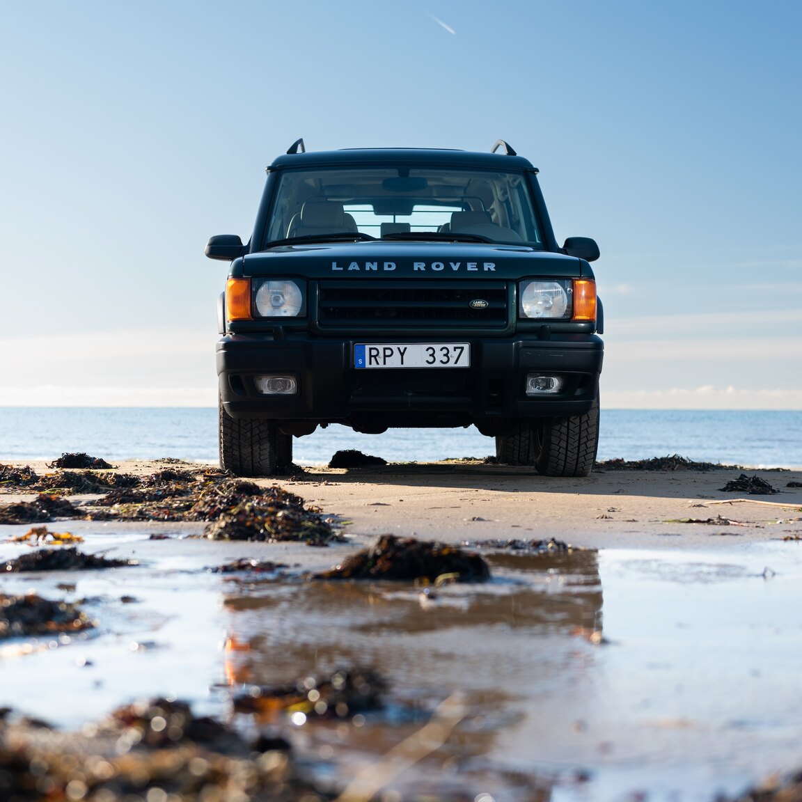 Exterior image of 1999 Land Rover Discovery 4.0 V8
