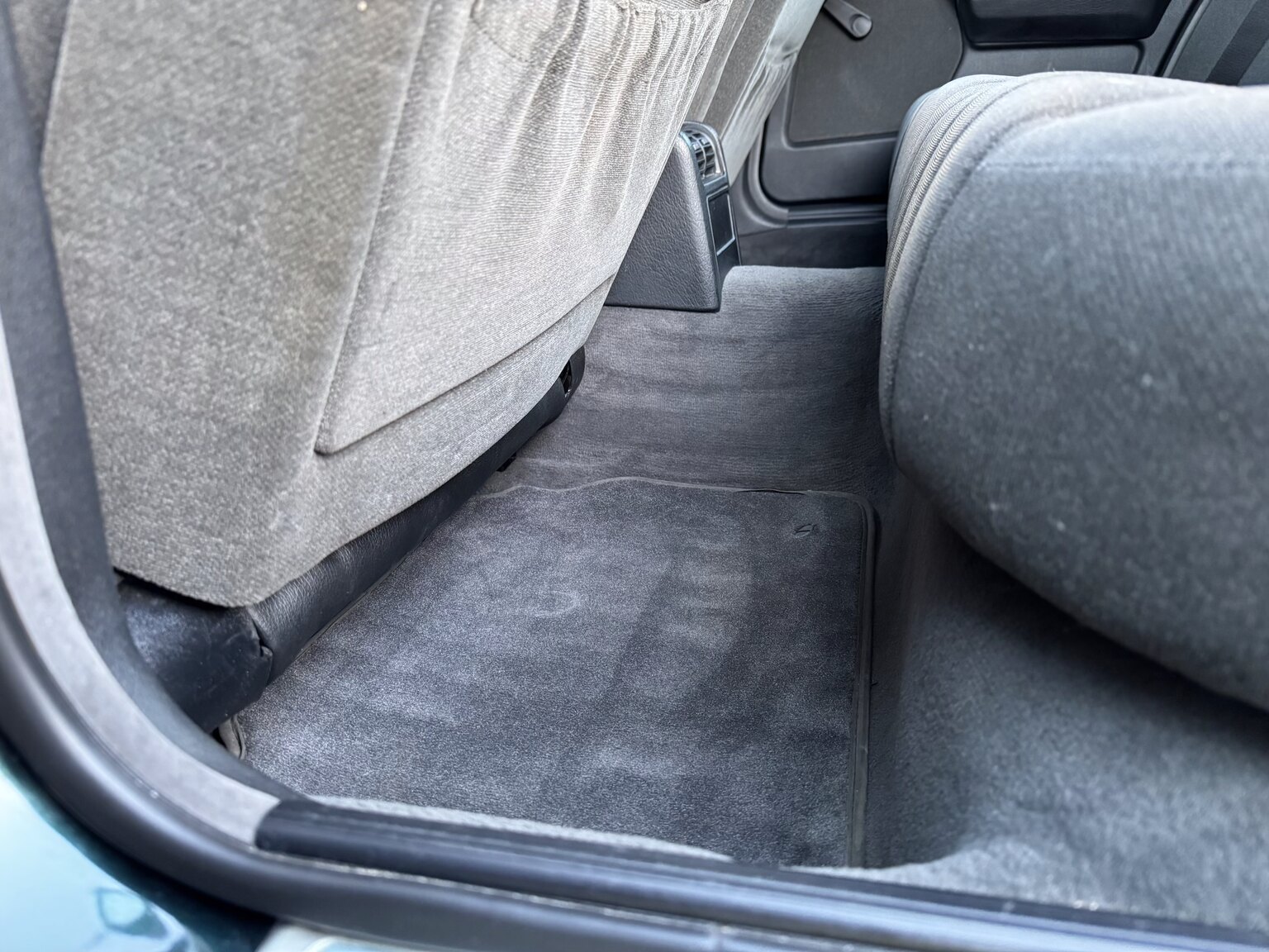 Interior image of 1996 BMW 520i Touring
