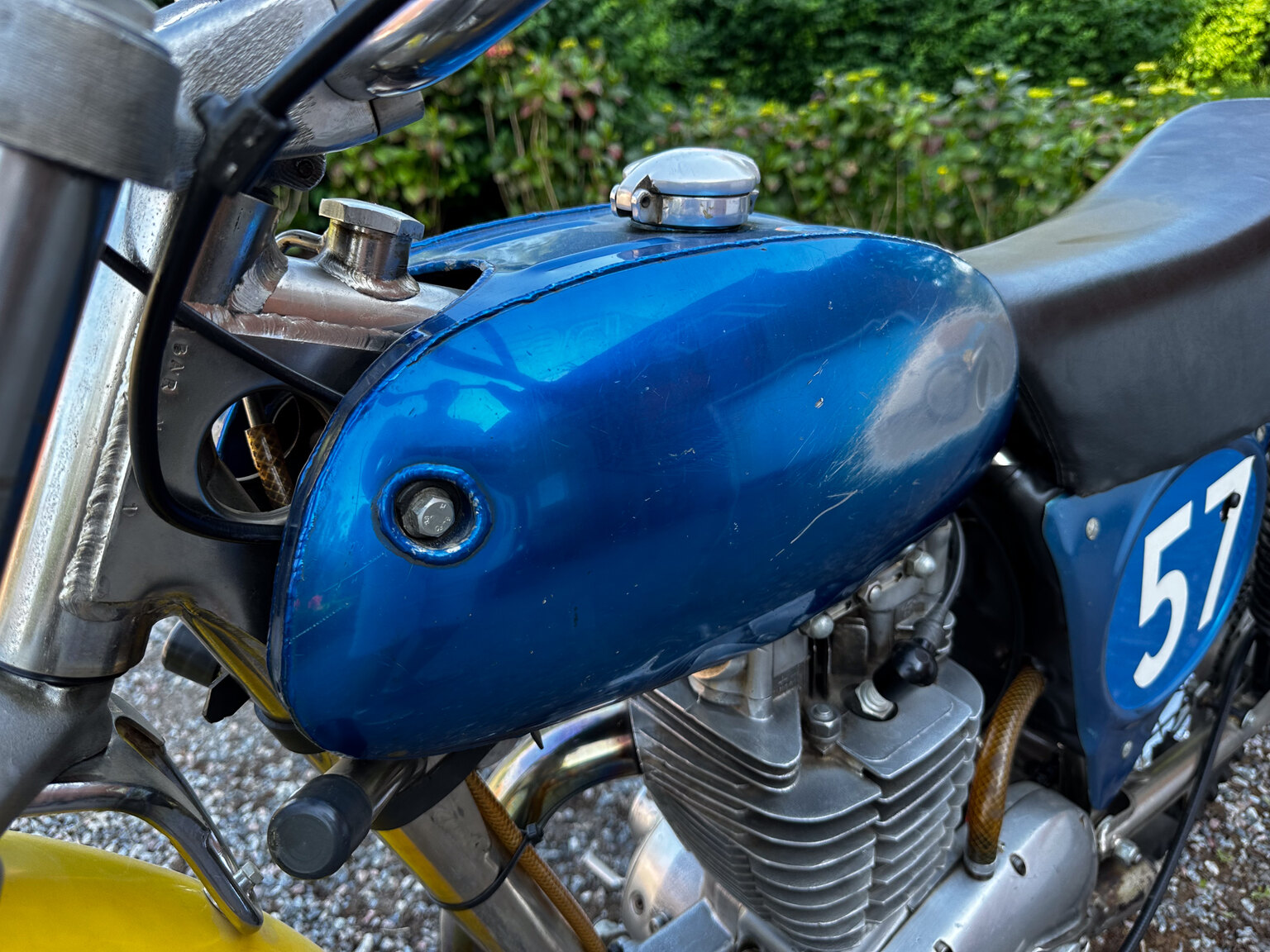 Aussenfoto 1975 BSA Cheney 500