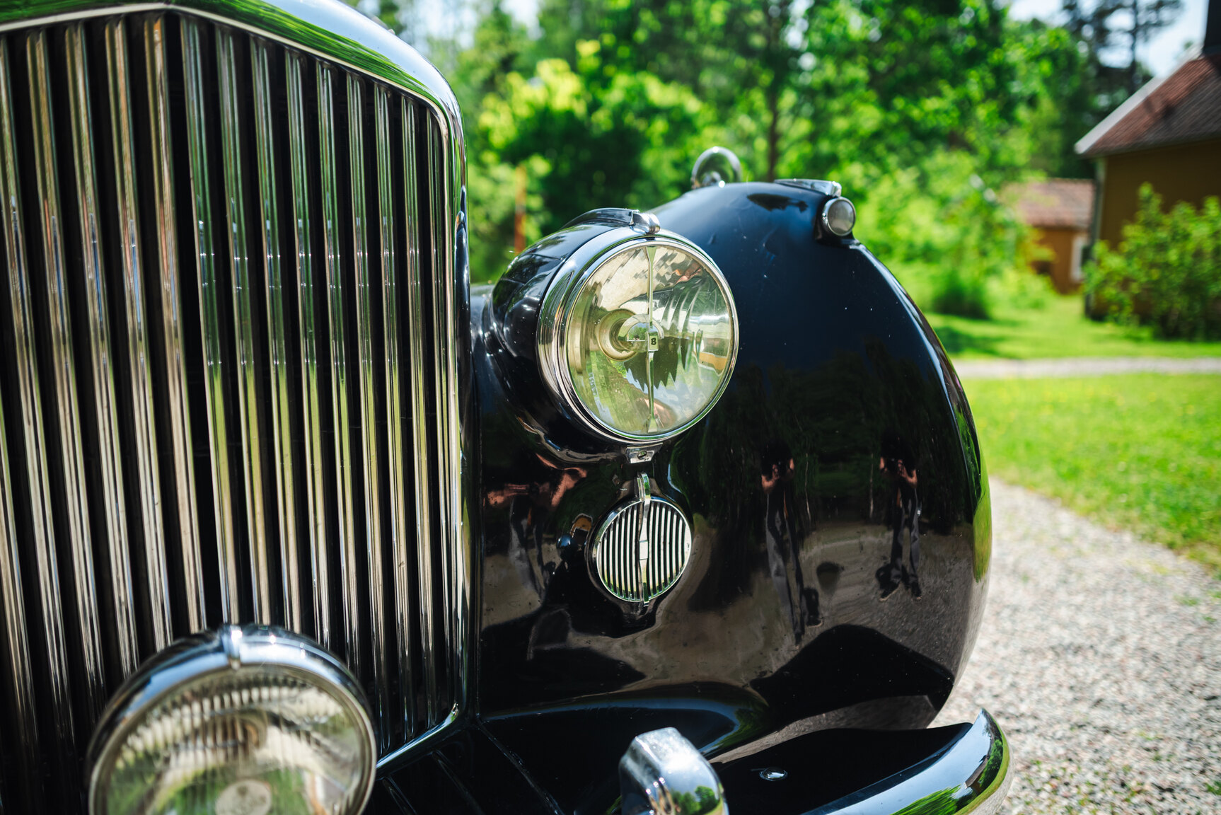 Exterior image of 1950 Bentley 4 1/4 Litre