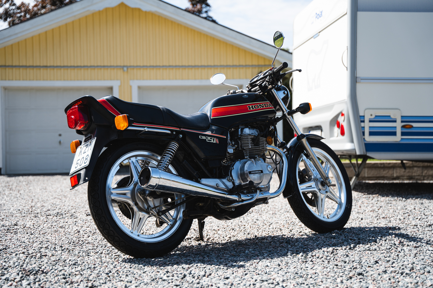 Exterior image of 1981 Honda CB250N