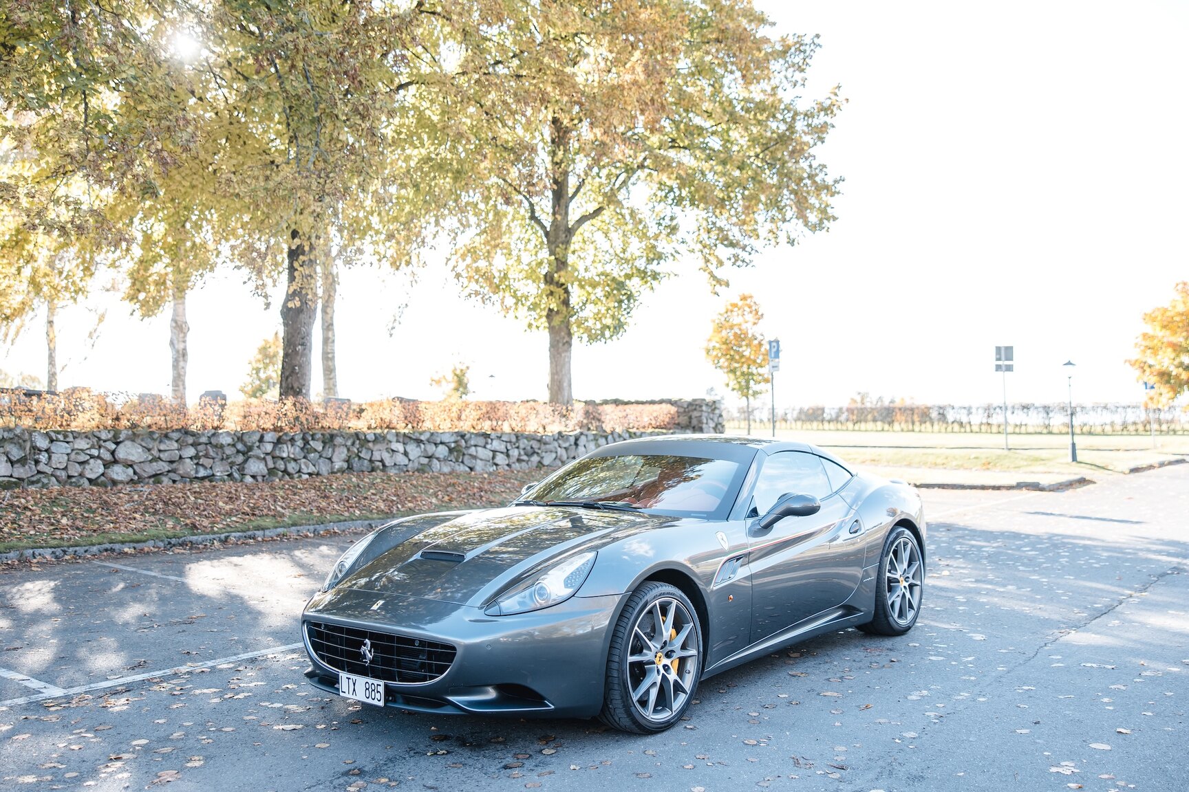 Exterior image of 2011 Ferrari California 