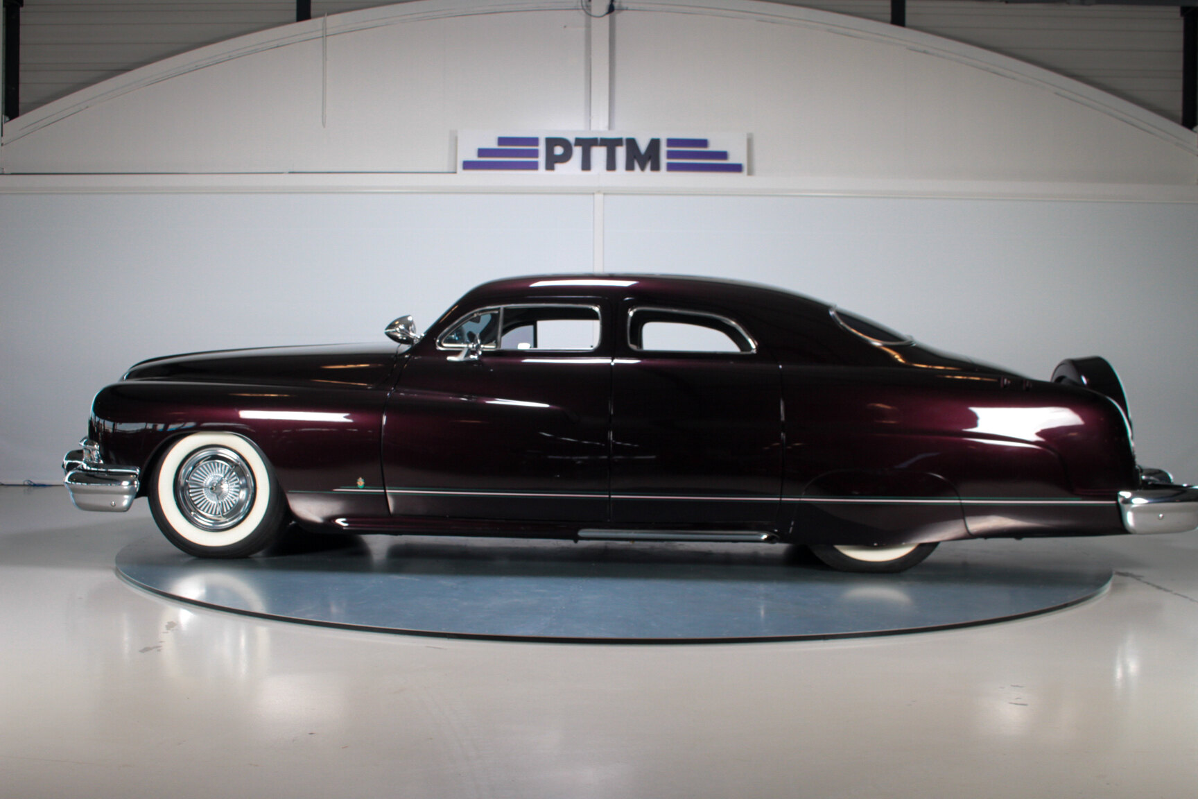 Exterior image of 1951 Lincoln Cosmopolitan 
