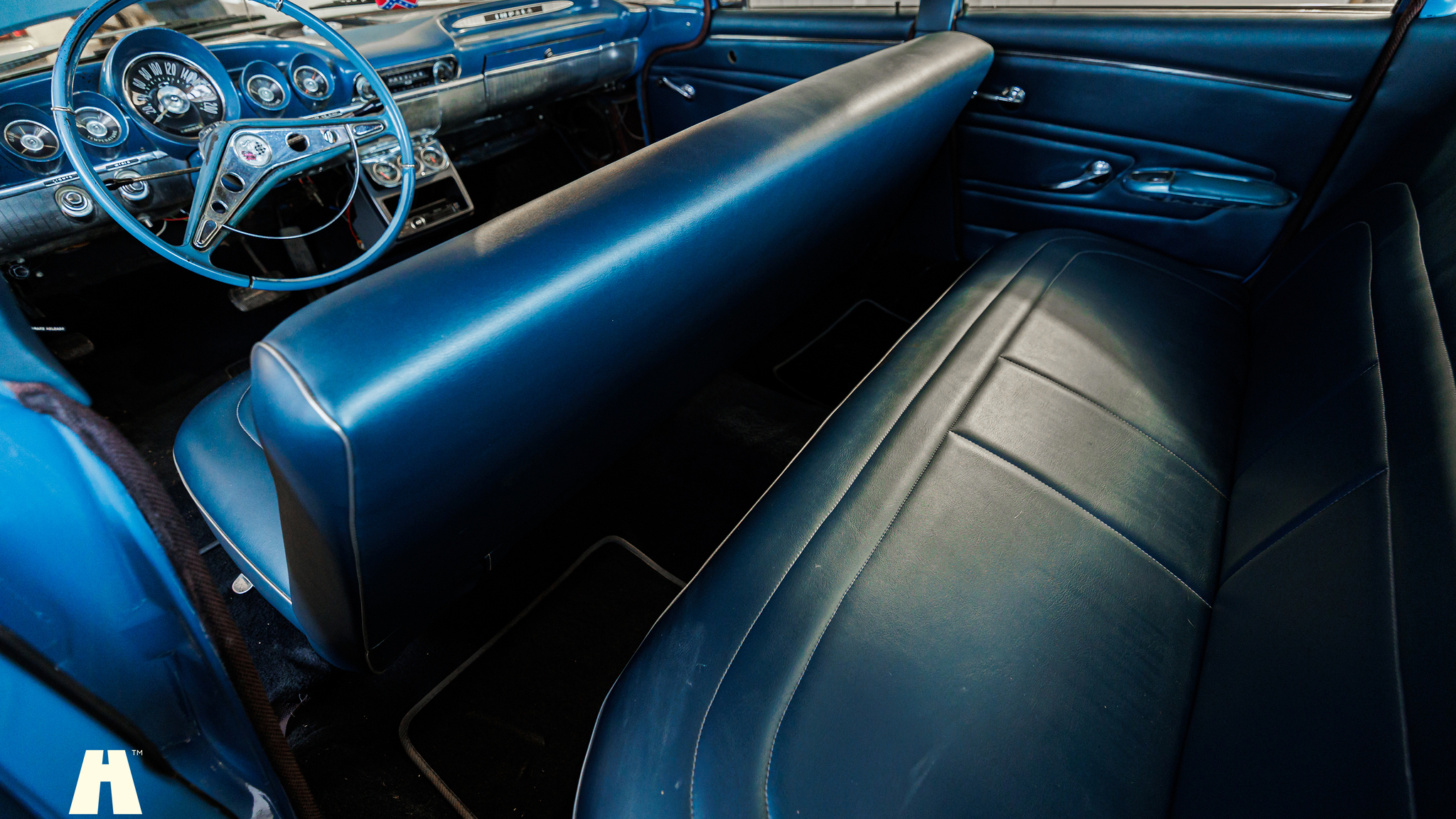 Interior image of 1959 Chevrolet Impala 348