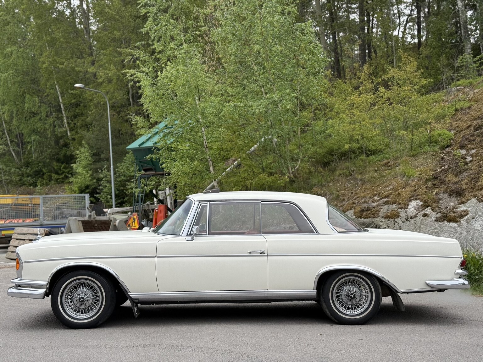 Exteriörbild på 1963 Mercedes-Benz 220 SE