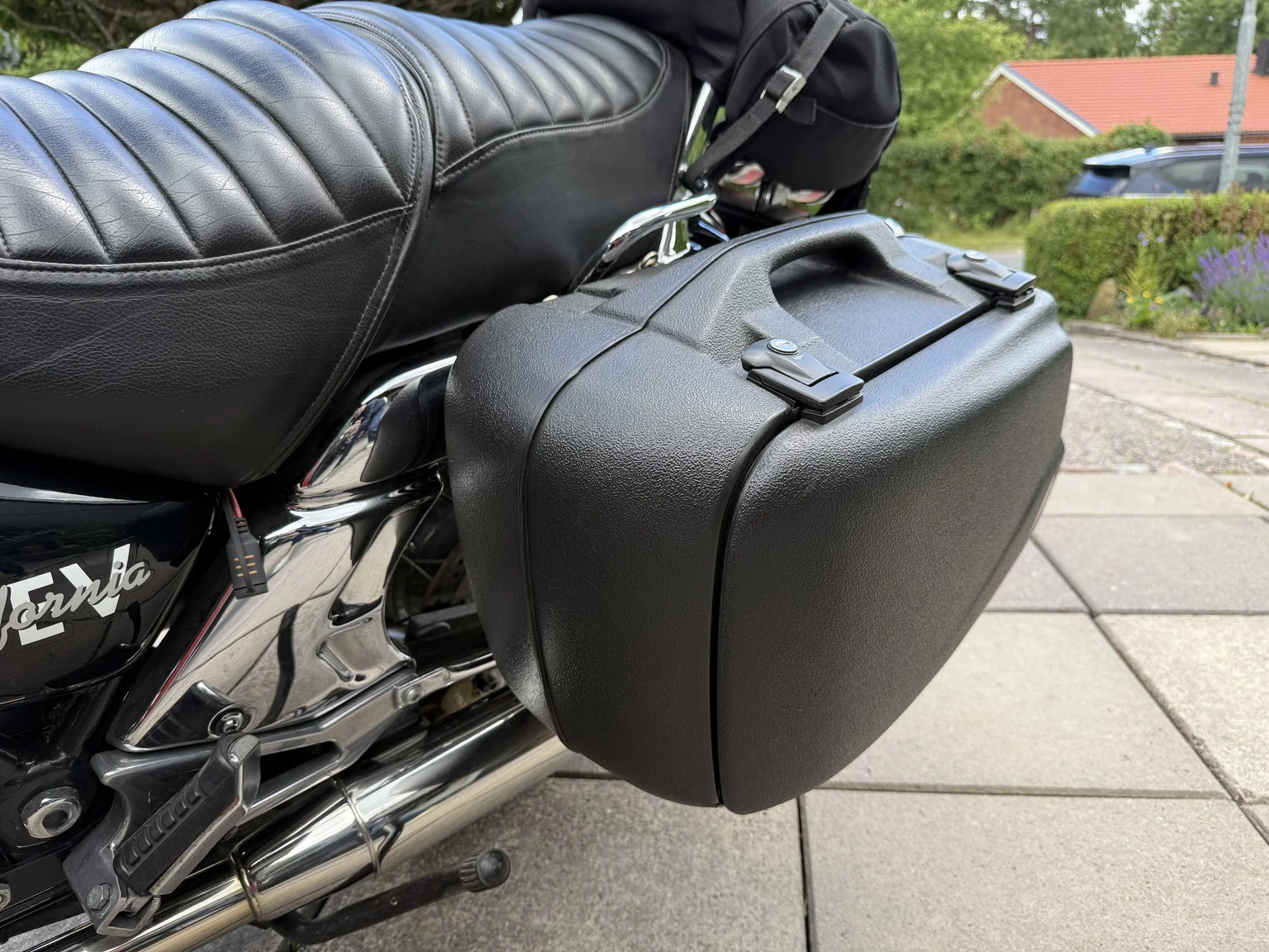 Bild der Verschiedenes von 2001 Moto Guzzi California EV (1)