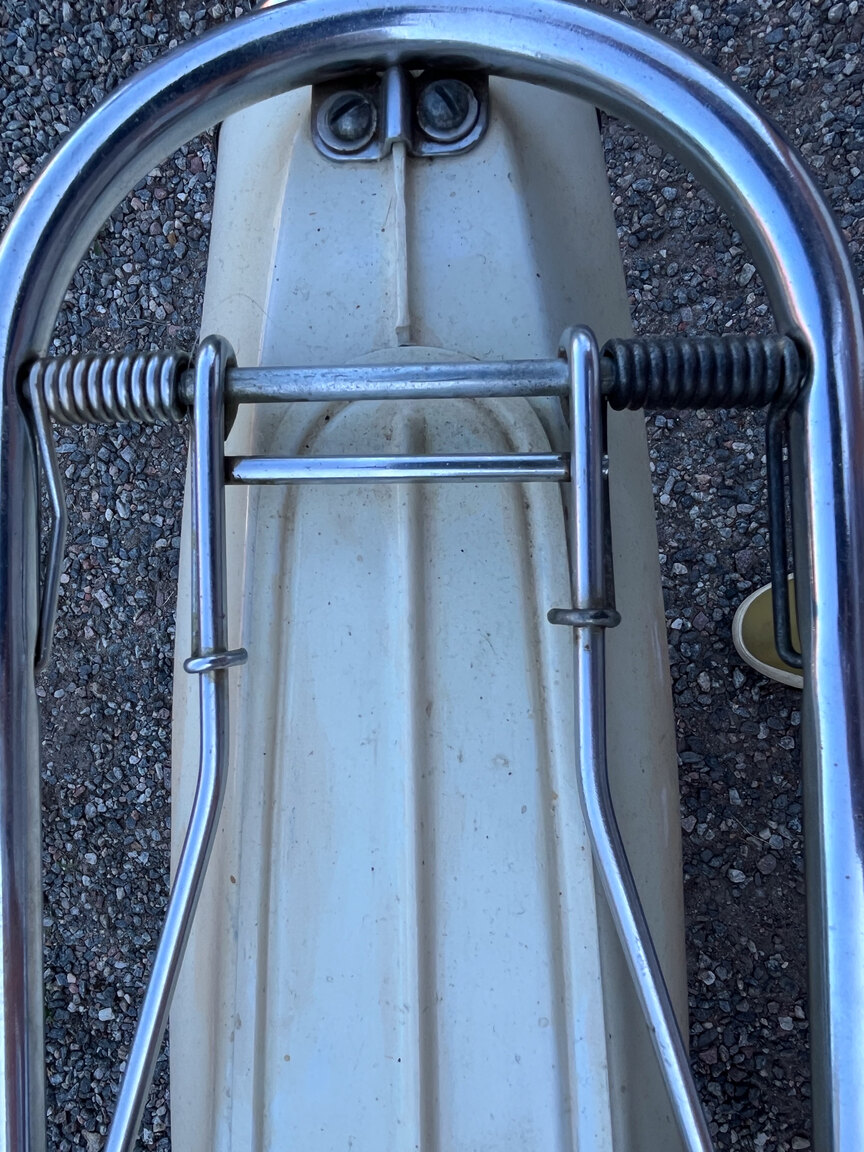 Aussenfoto 1963 Crescent 1163 Raket