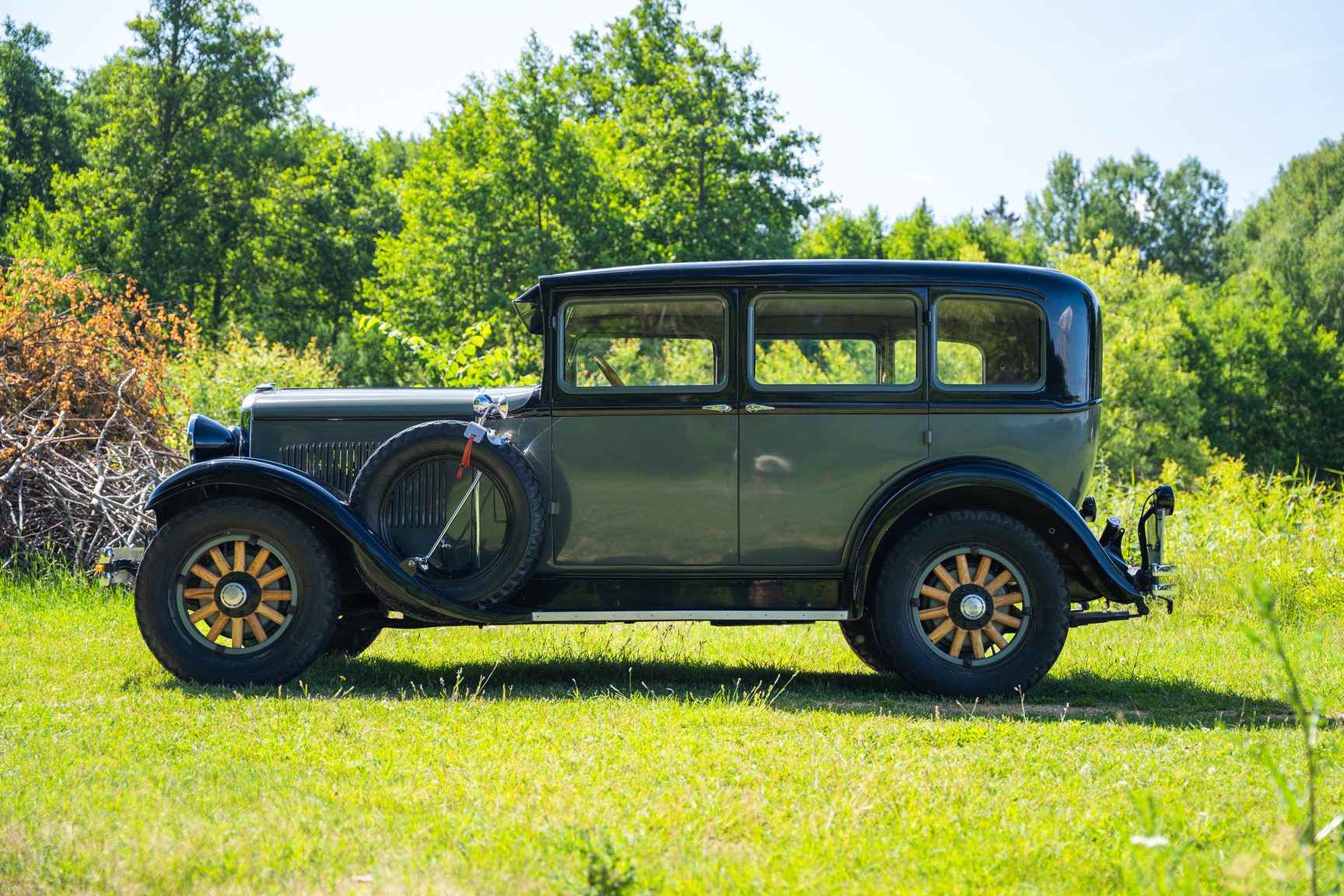 Exterior image of 1929 Dodge Brother Six (4)