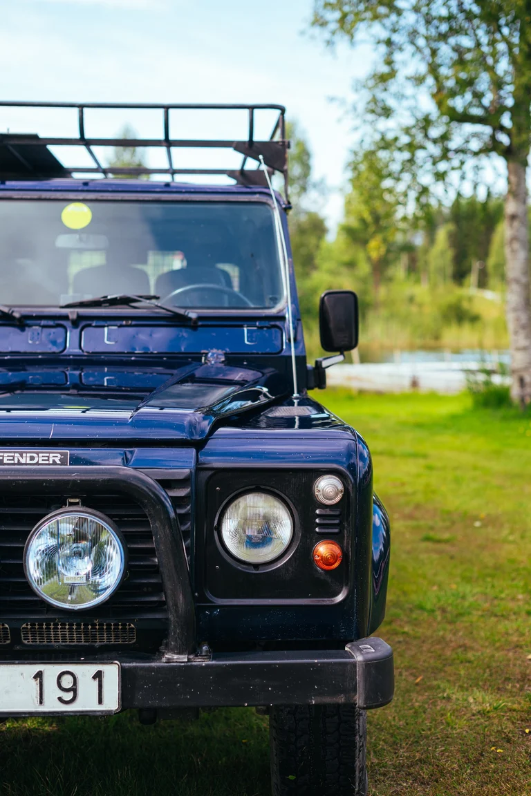 Aussenfoto 2002 Land Rover Defender 110 Kombi Td5 (19)
