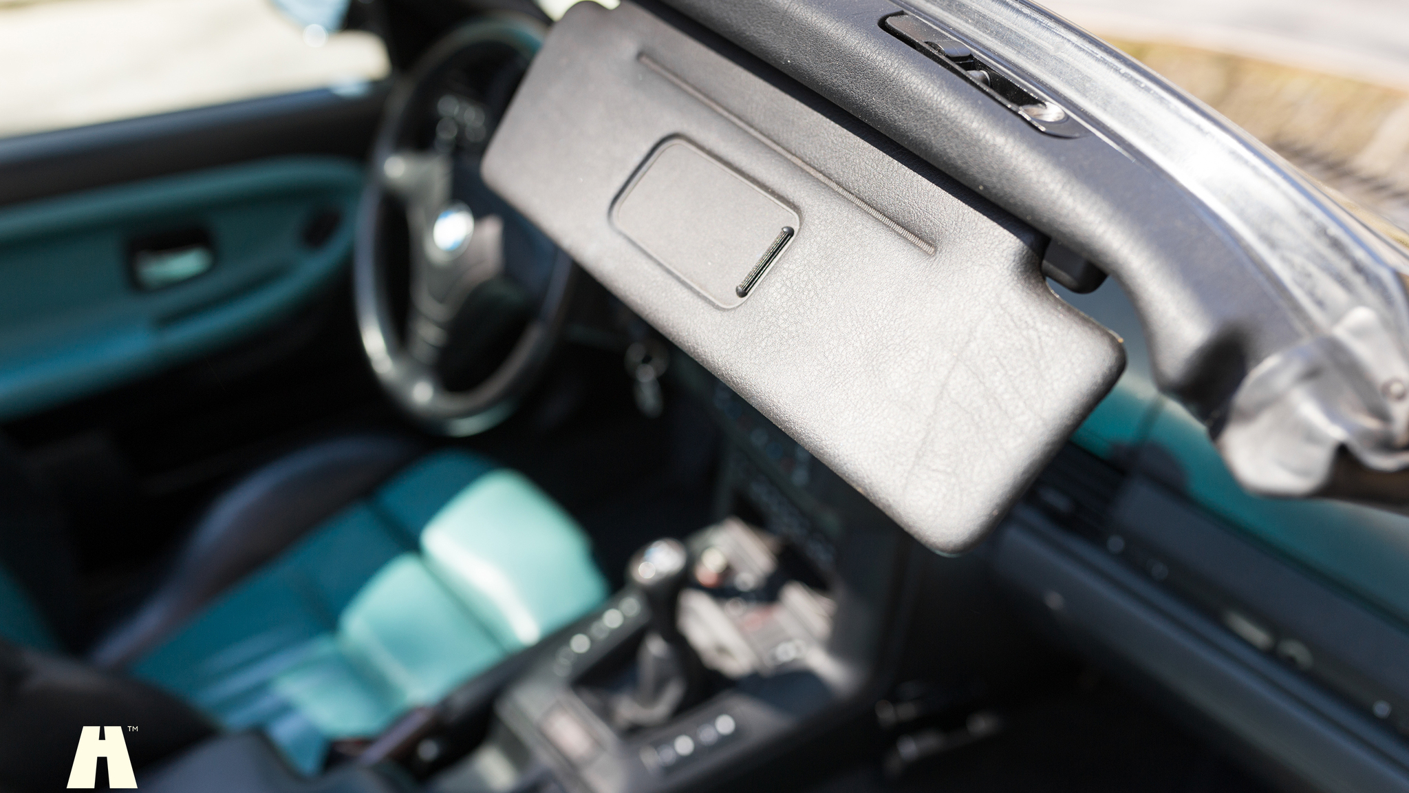 Interior image of 1996 BMW M3 3.2 Cabriolet (55)