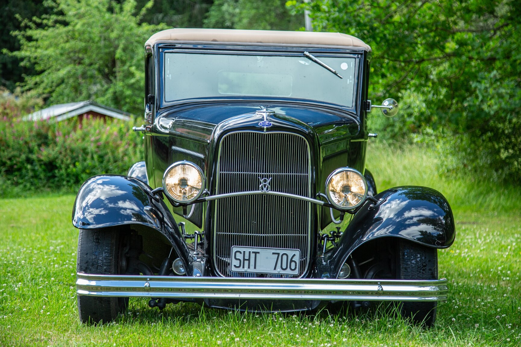 Exteriörbild på 1932 Ford 32 deuce sport coupé (Hot Rod)