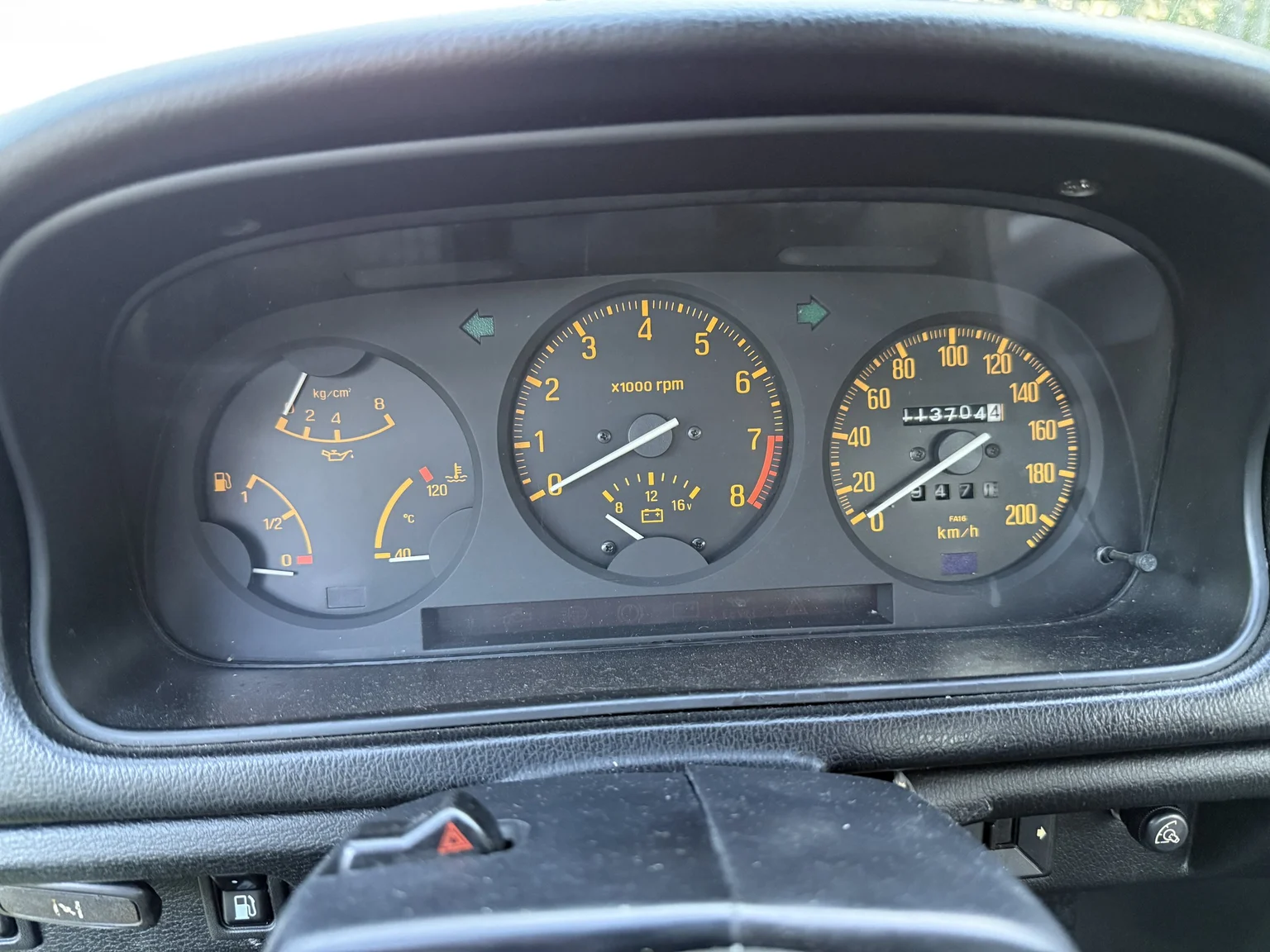 Innenraumfoto von 1983 Mazda RX-7 (15)