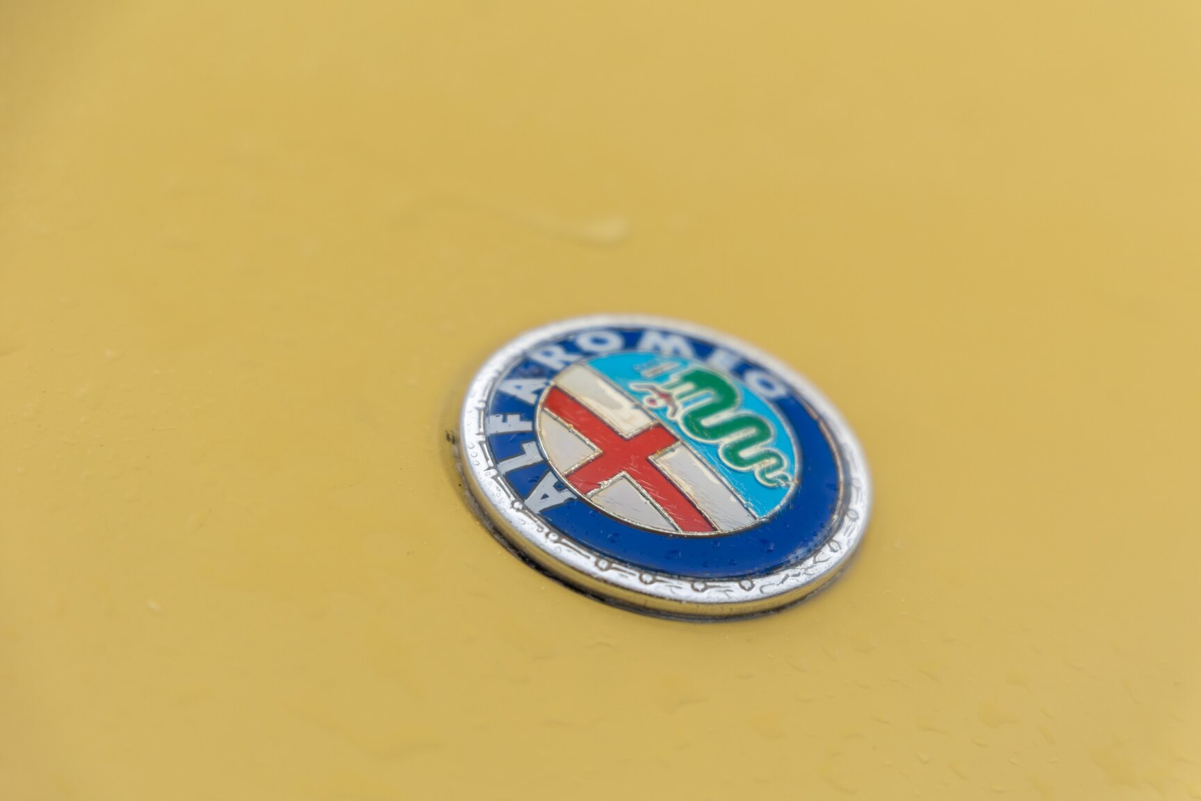 Exterior image of 1974 Alfa Romeo Berlina 2000