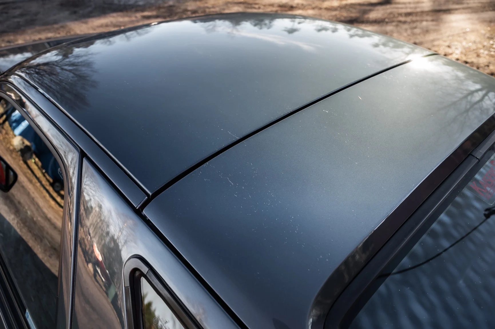 Exterior image of 1988 Porsche 928 S4 (27)