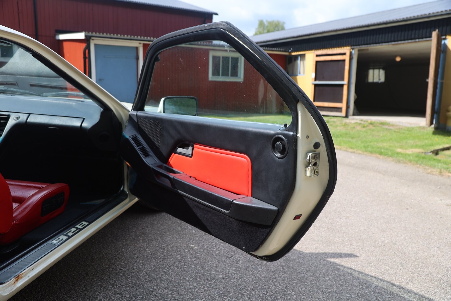 Innenraumfoto von 1981 Porsche 928 S
