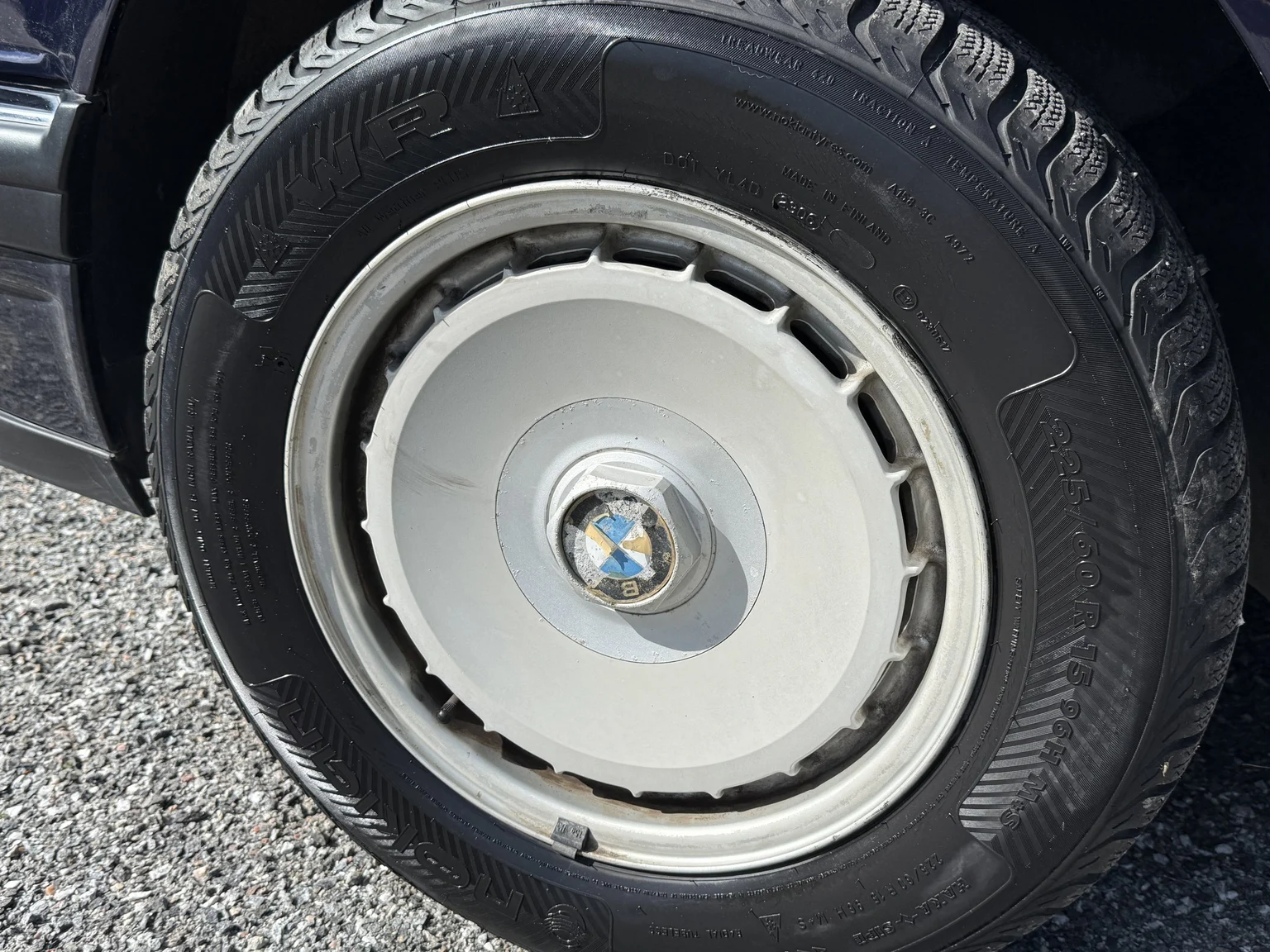 Exteriörbild på 1990 BMW 750i (88)