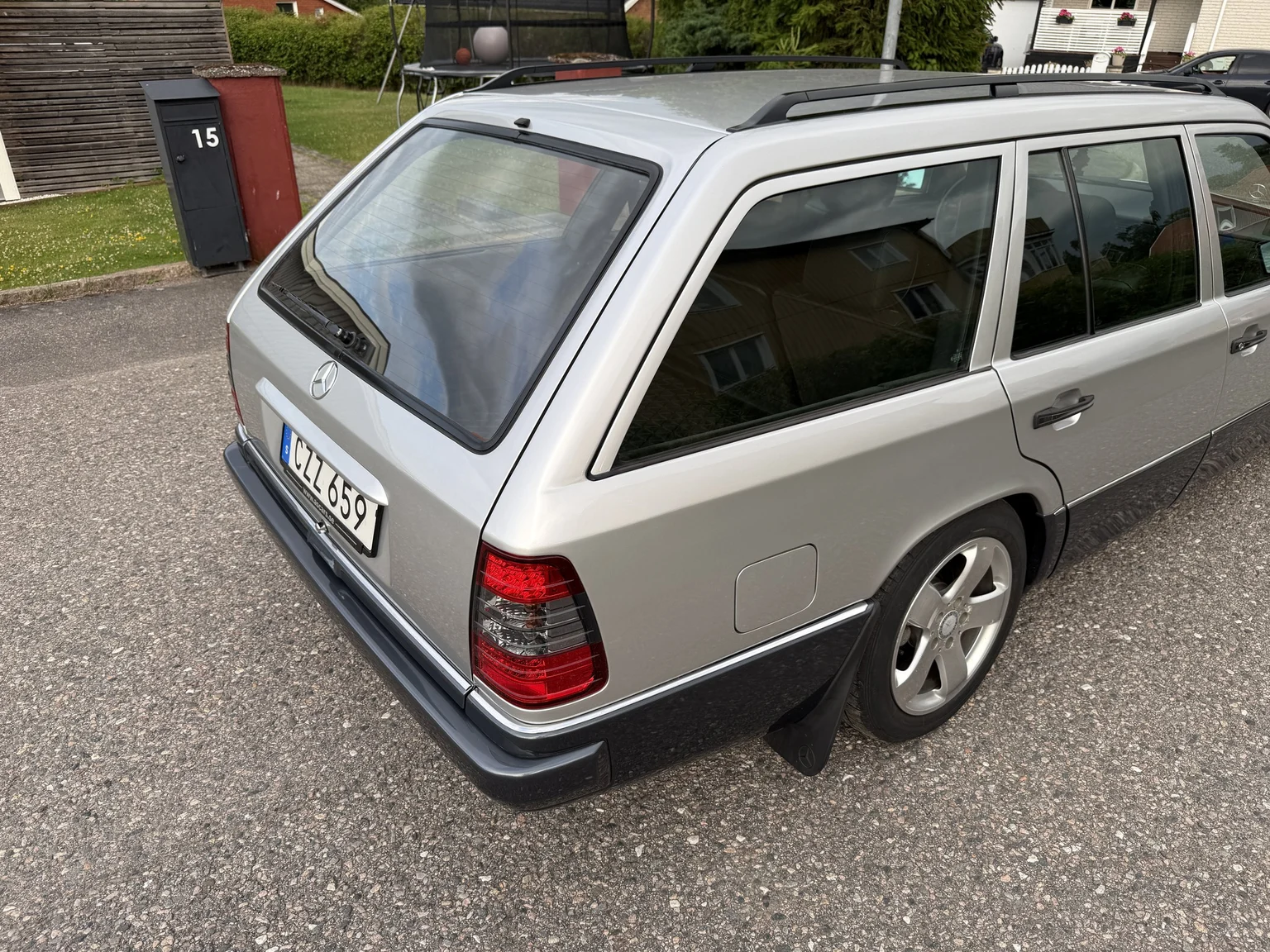 Aussenfoto 1994 Mercedes-Benz E 320 T (7)