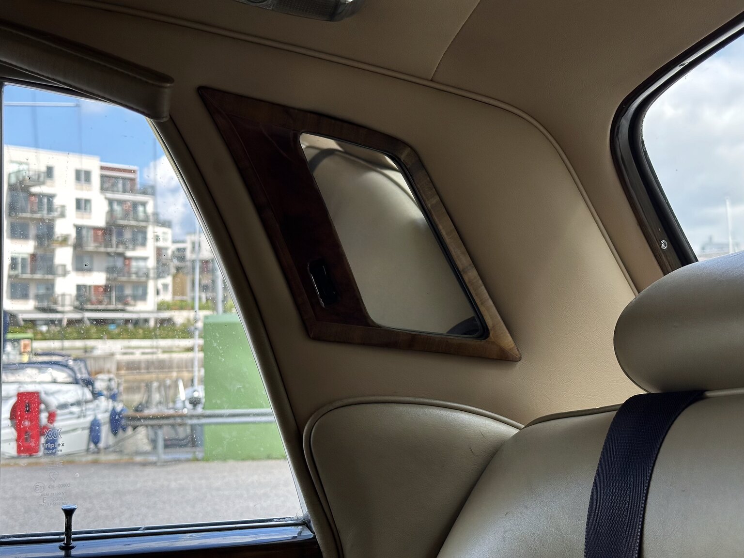 Interior image of 1979 Rolls Royce Silver Shadow