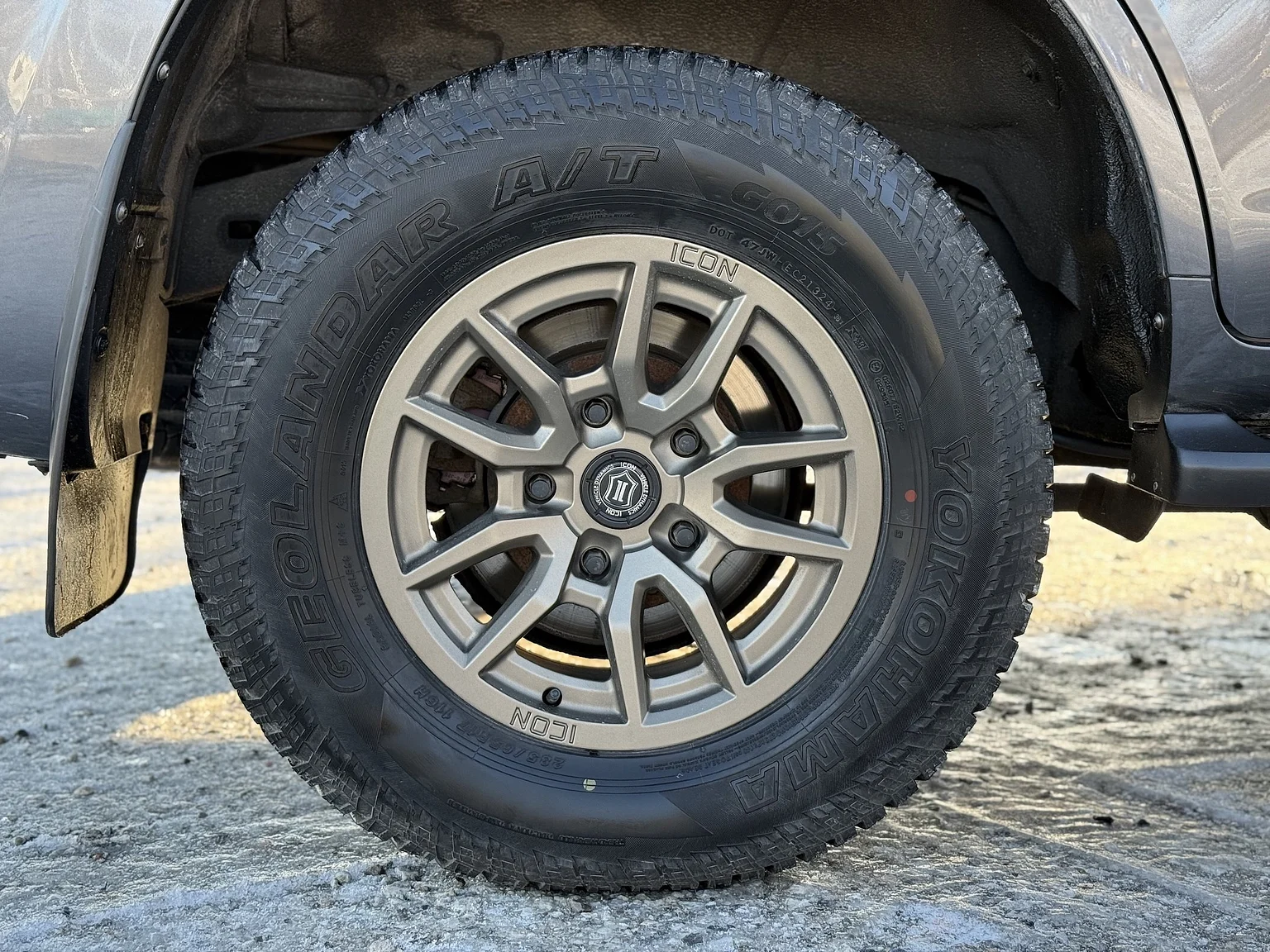 Aussenfoto 2008 Toyota Land Cruiser 200 Series 4.5 V8 (27)