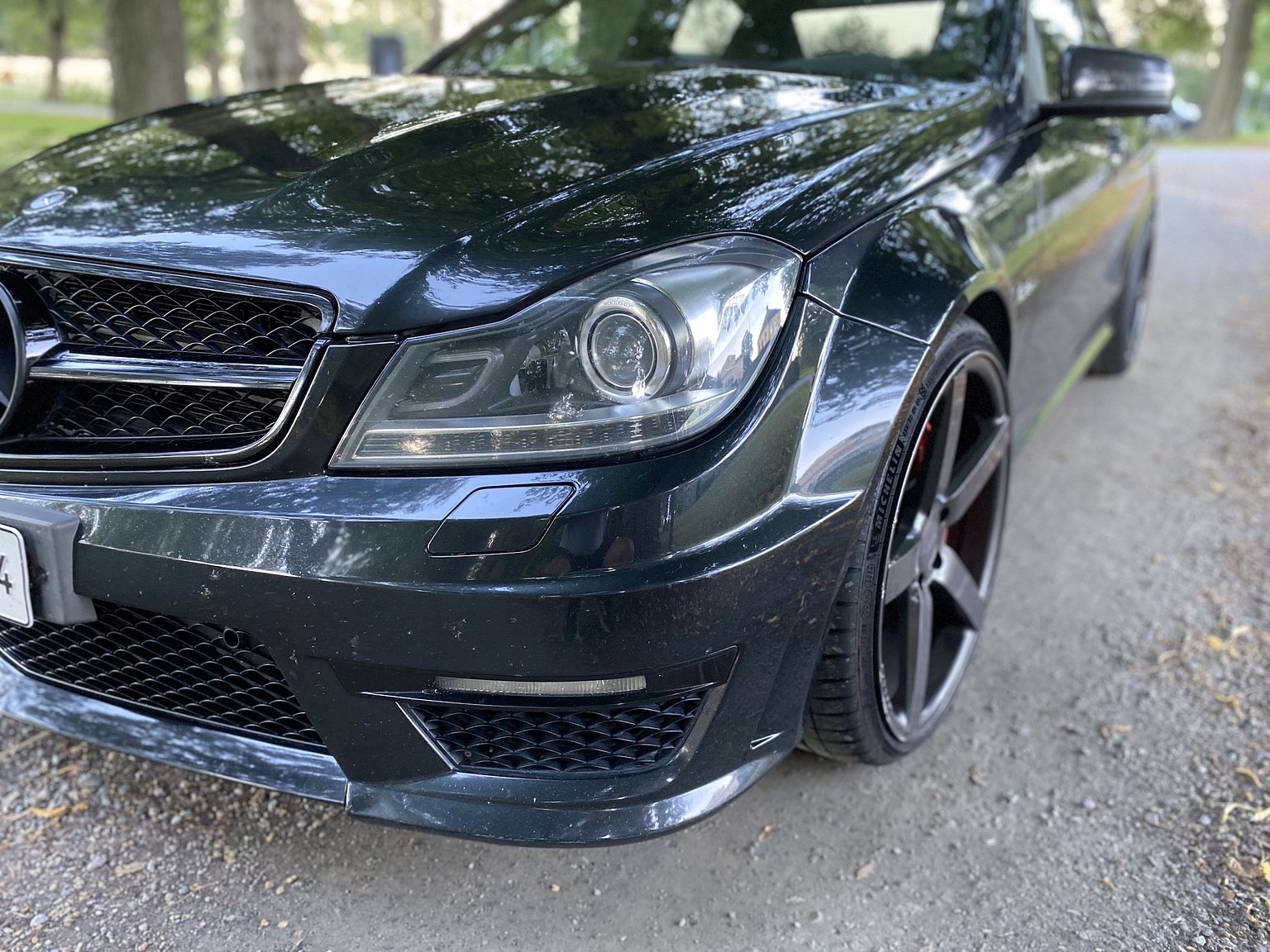 Exteriörbild på 2011 Mercedes-Benz C 63 AMG