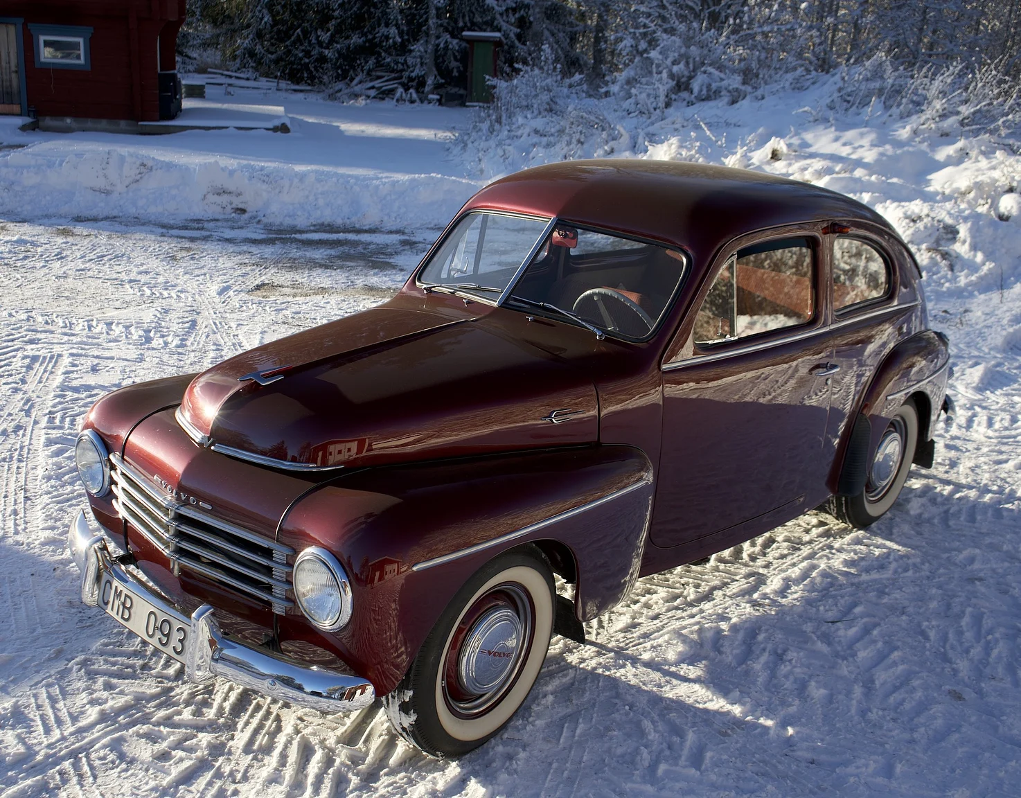 Exterior image of 1953 Volvo PV444 DS (13)