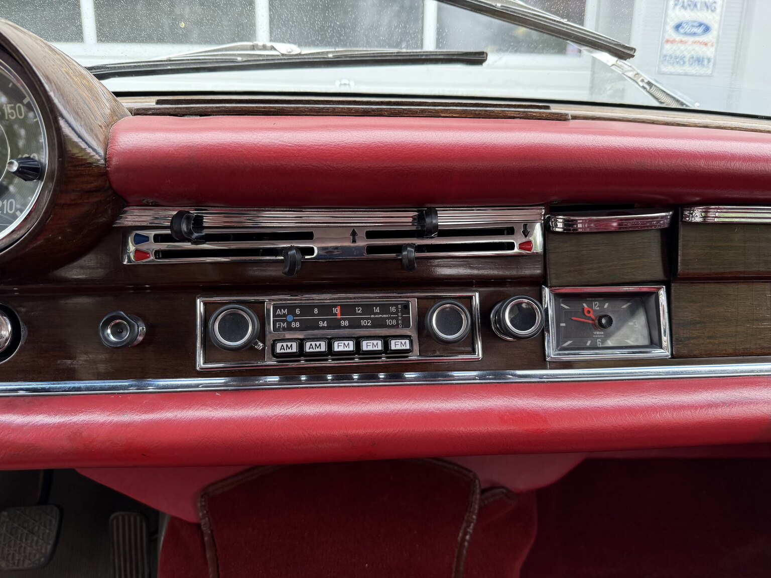 Interiörbild 1963 Mercedes-Benz 220 SE