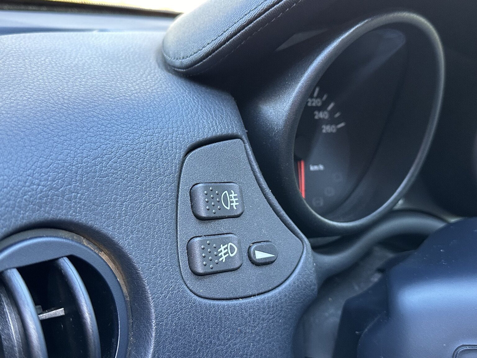 Innenraumfoto von 1997 Alfa Romeo GTV 3.0