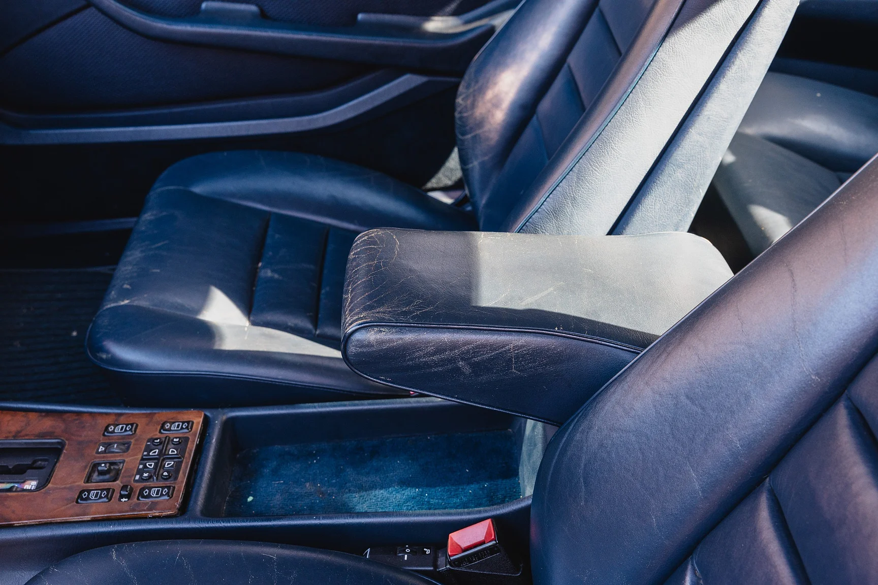 Interiörbild 1986 Mercedes-Benz 560 SEC  (5)