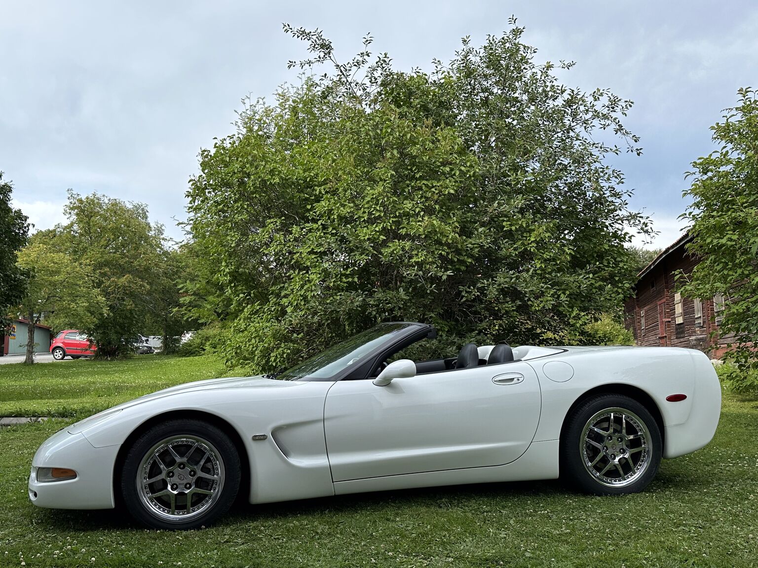 Exterior image of 1999 Corvette C5 Convertible