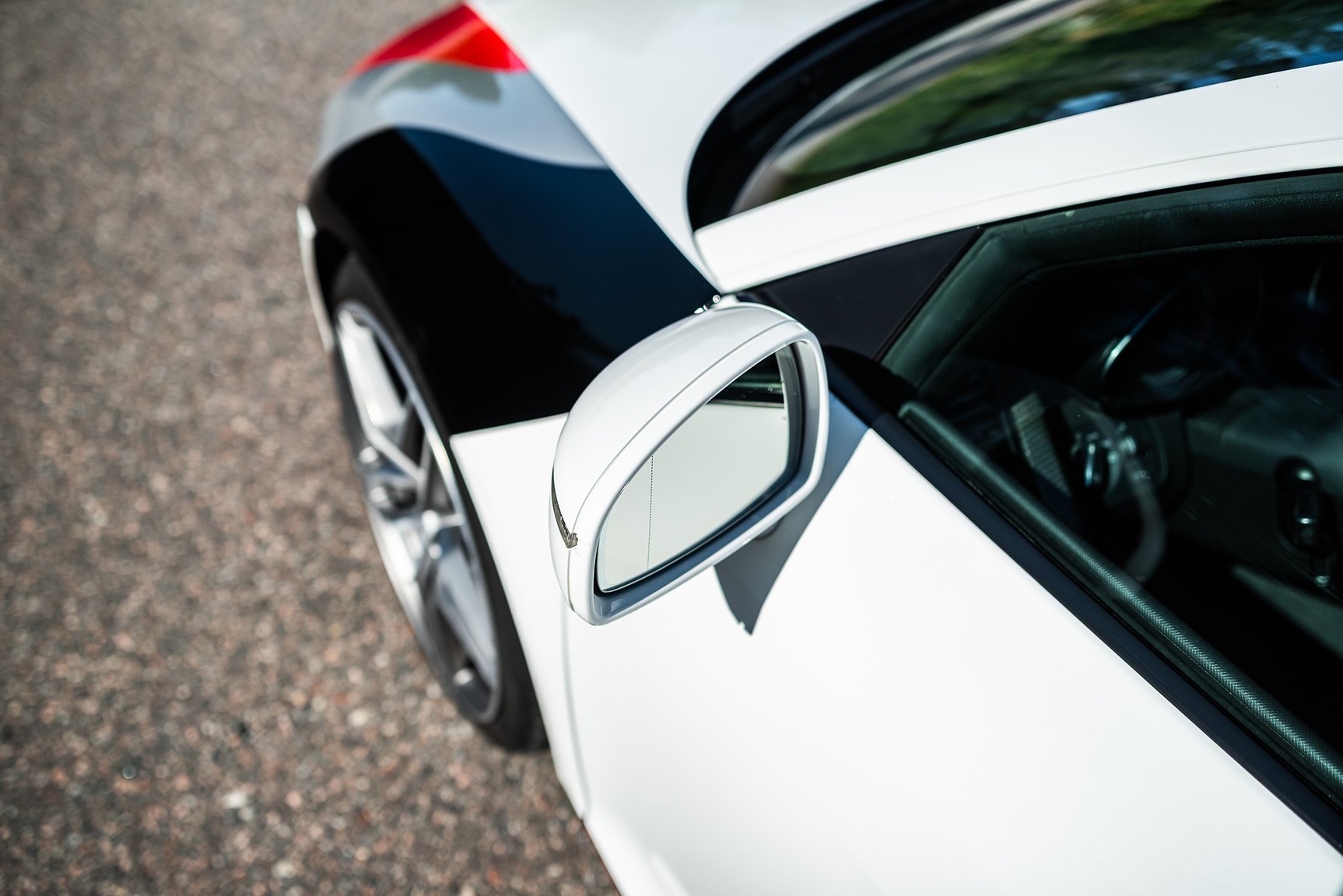 Exterior image of 2008 Audi R8 4.2 V8 Turbo Manuell
