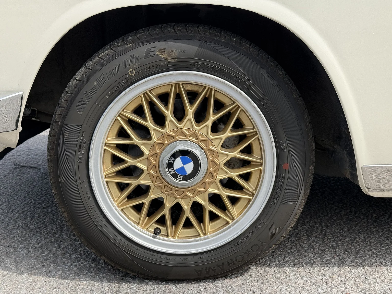 Aussenfoto 1970 BMW New Class 4-dörrars Sedan (13)