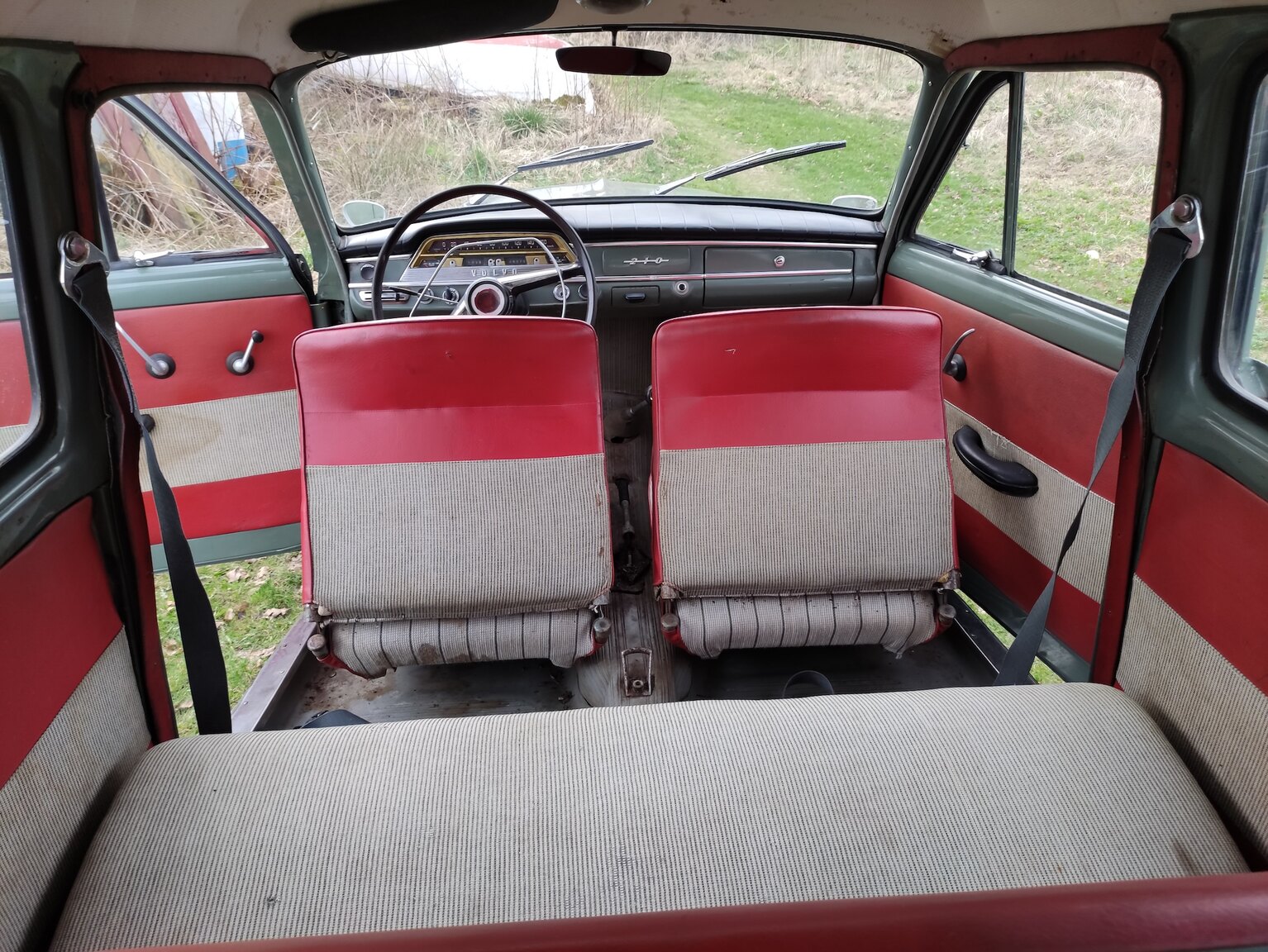 Interior image of 1960 Volvo P210 Duett
