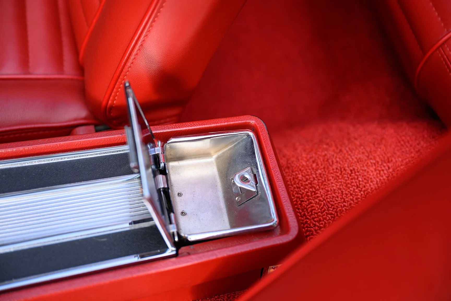 Interiörbild 1965 Ford Mustang GT Convertible (36)