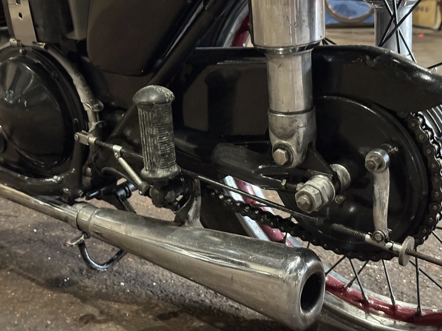 Exteriörbild på 1955 Matchless G 9 (38)