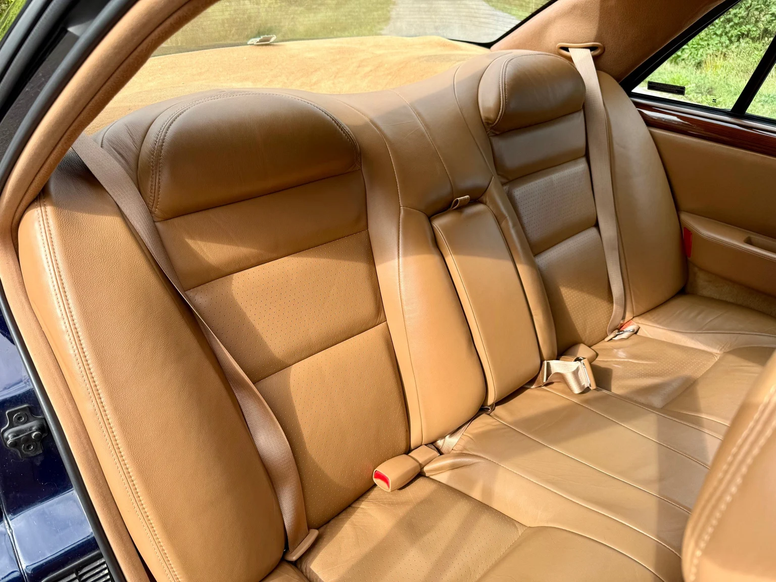 Innenraumfoto von 1997 Cadillac STS Seville 4.6 V8 (49)