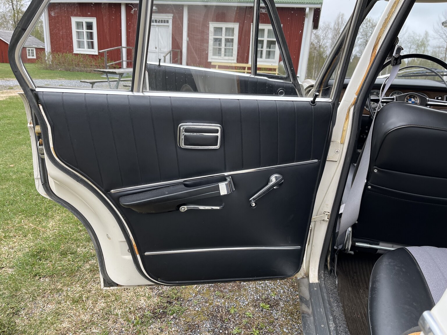Interior image of 1965 BMW 1800