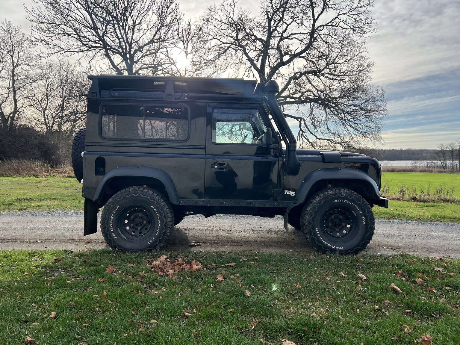Exteriörbild på 2002 Land Rover Defender 90 2.5 Td5