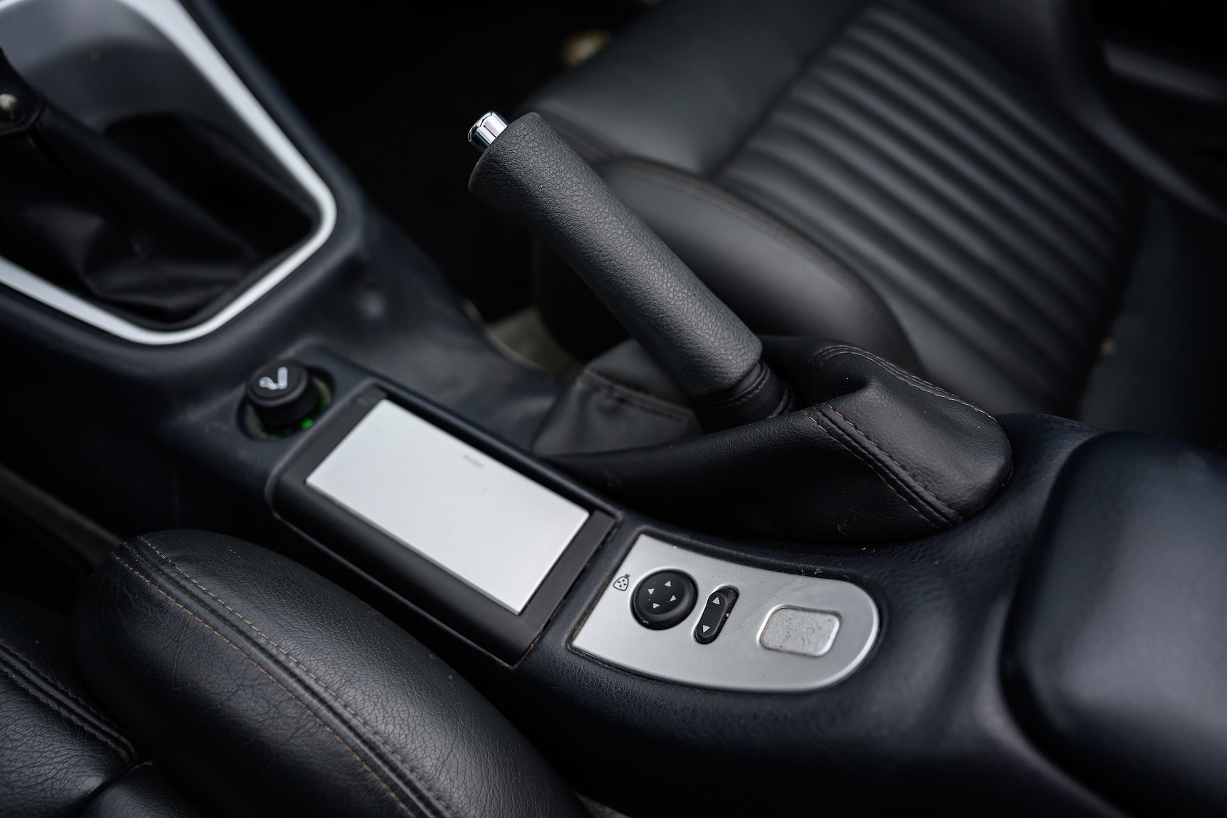 Interior image of 2001 Alfa Romeo Spider 3.0 V6